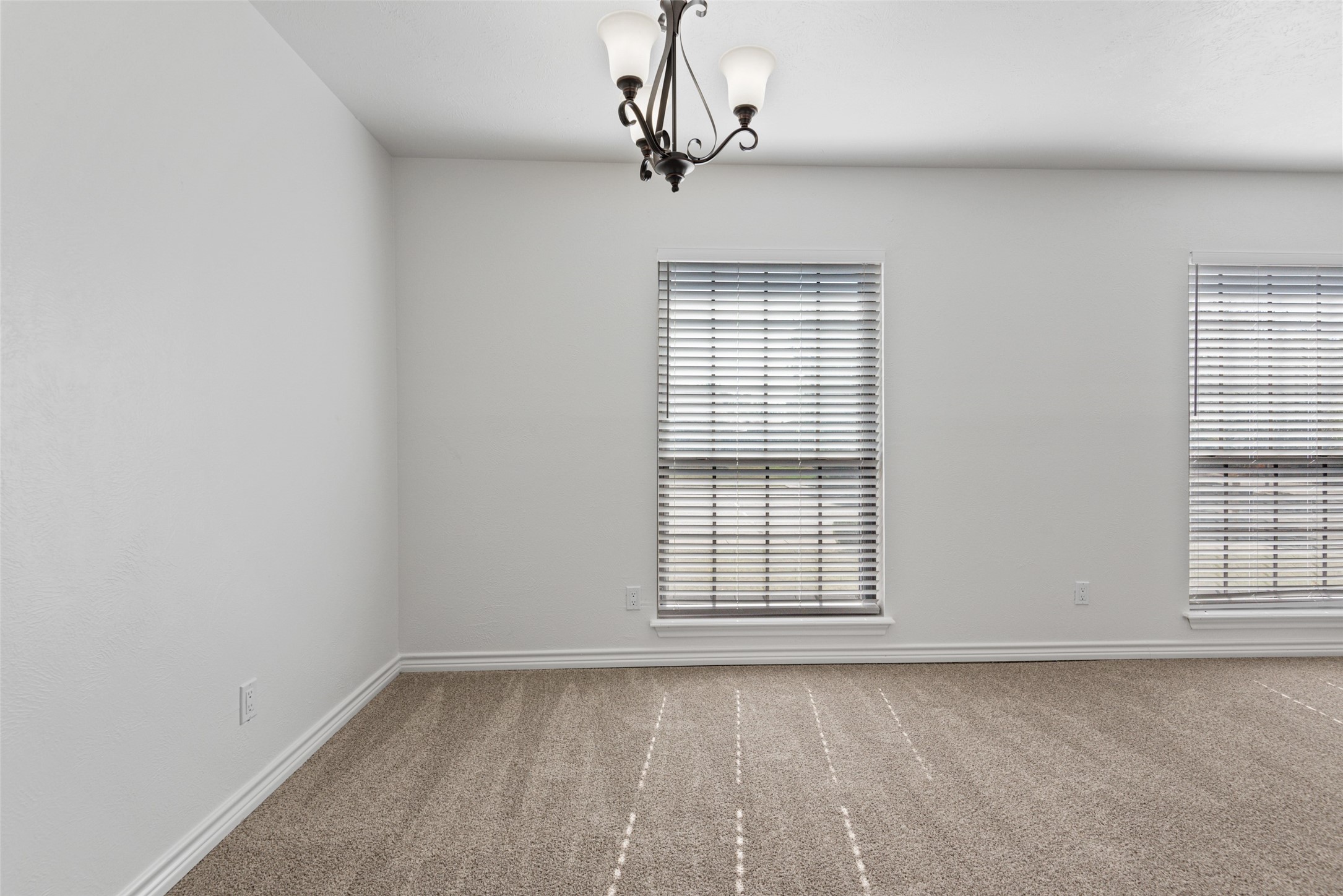 3105 Kenwood Drive
