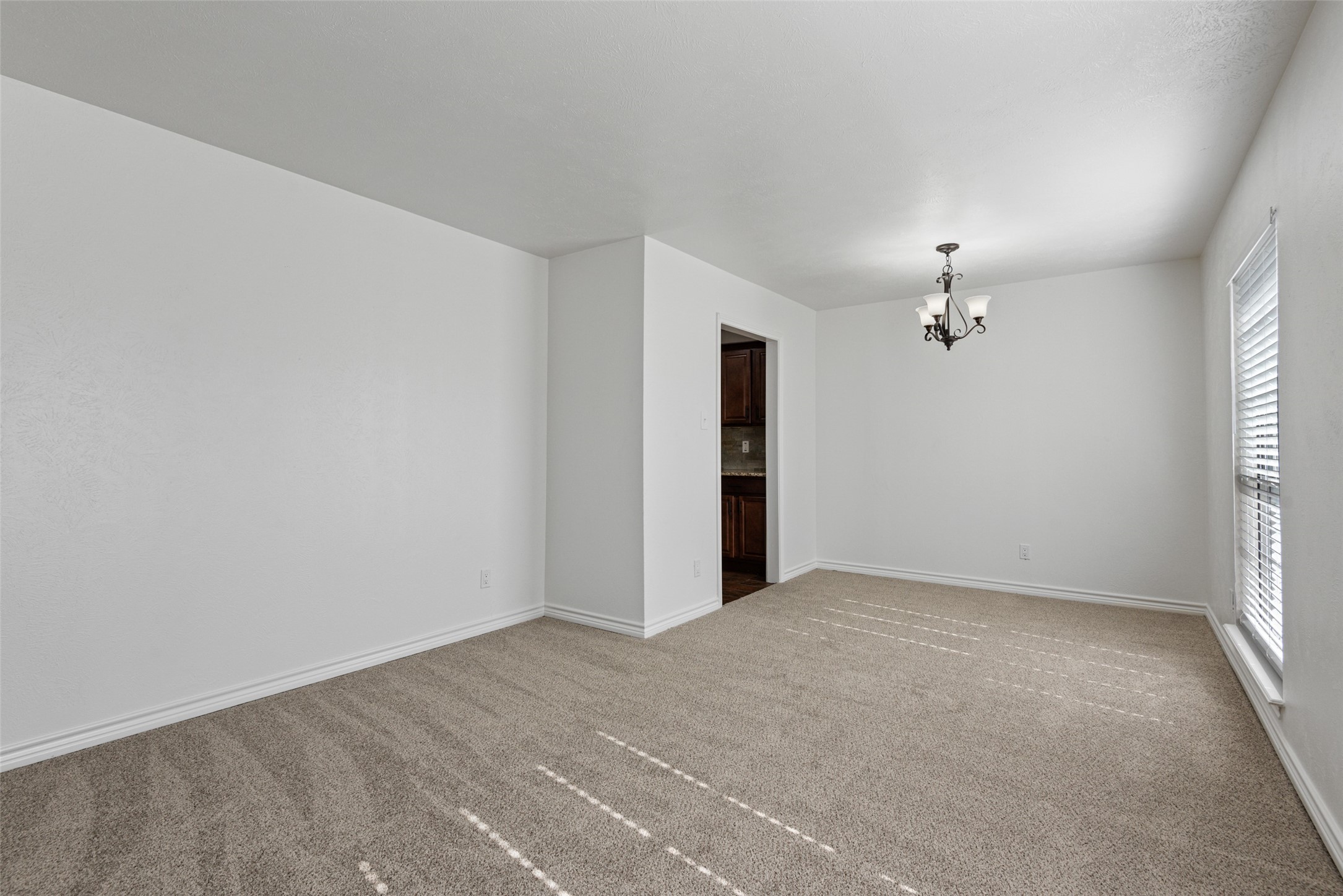 3105 Kenwood Drive
