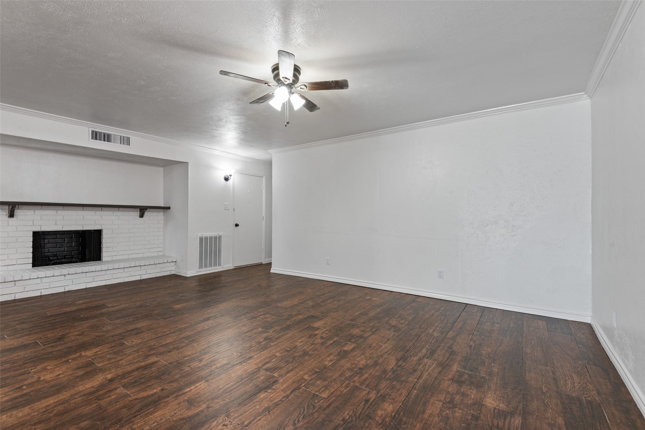 3105 Kenwood Drive