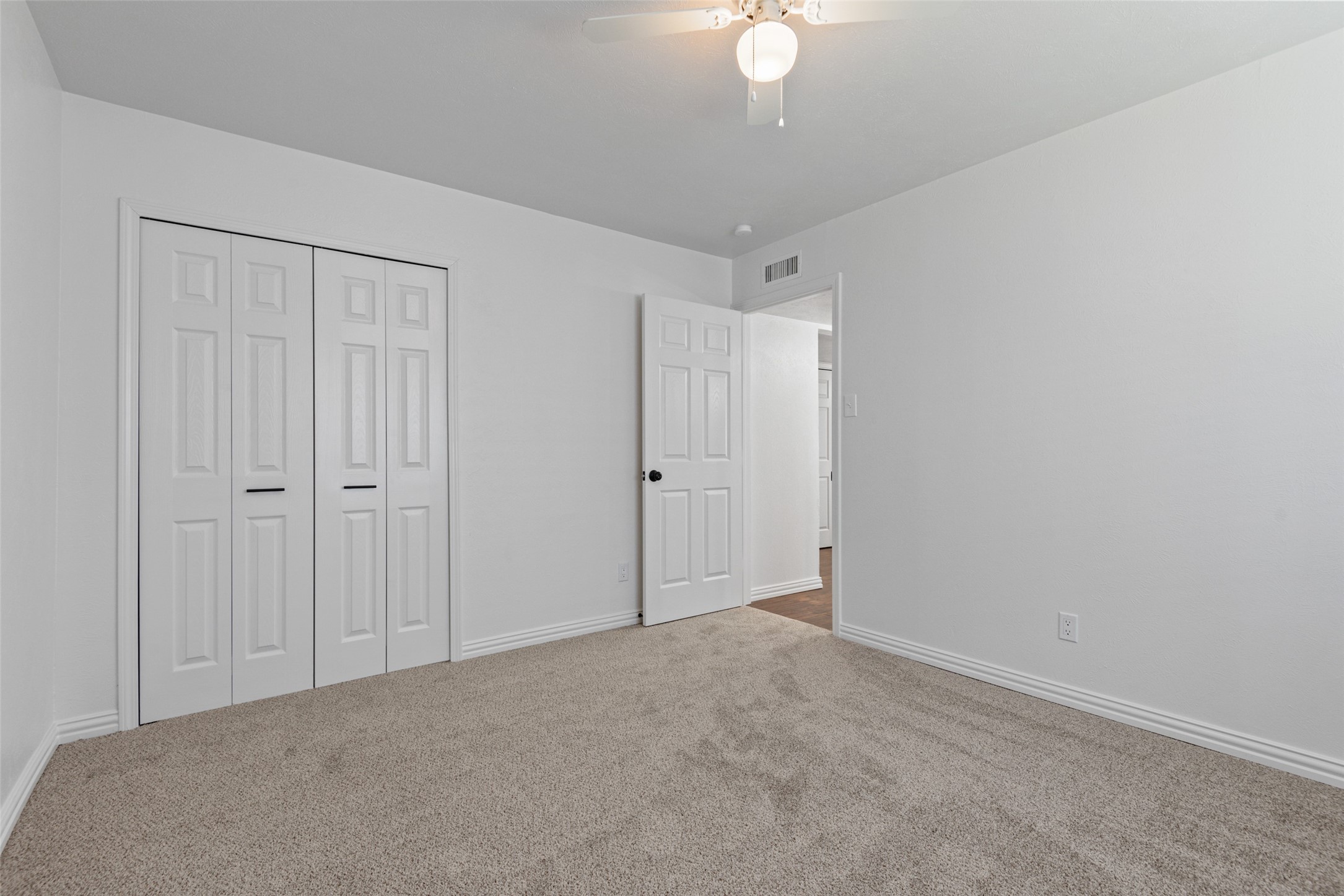 3105 Kenwood Drive