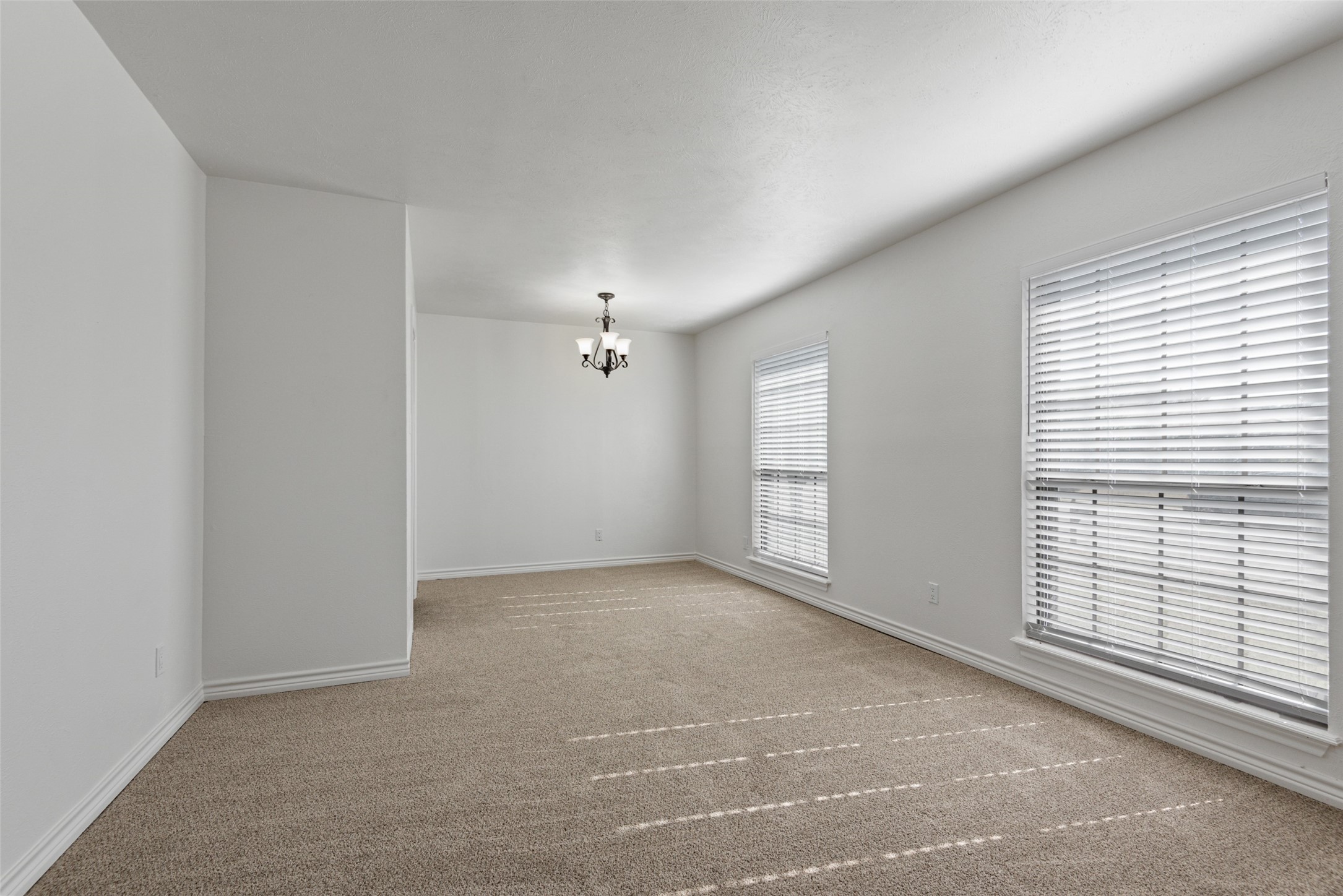 3105 Kenwood Drive