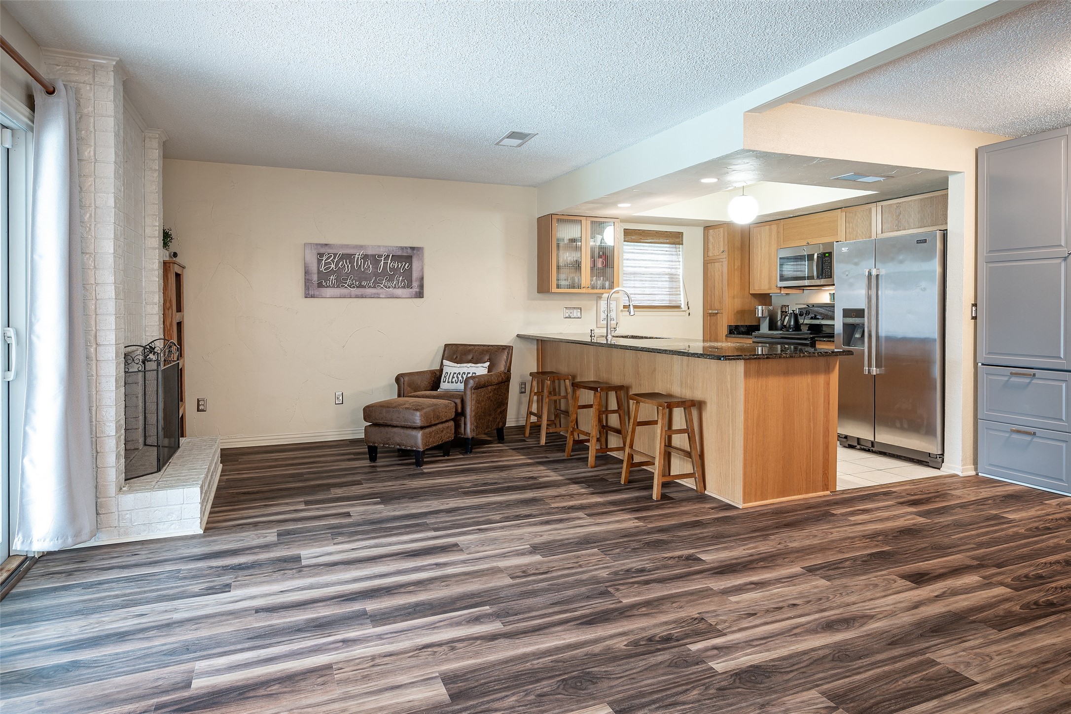 2106 J J Pearce Drive