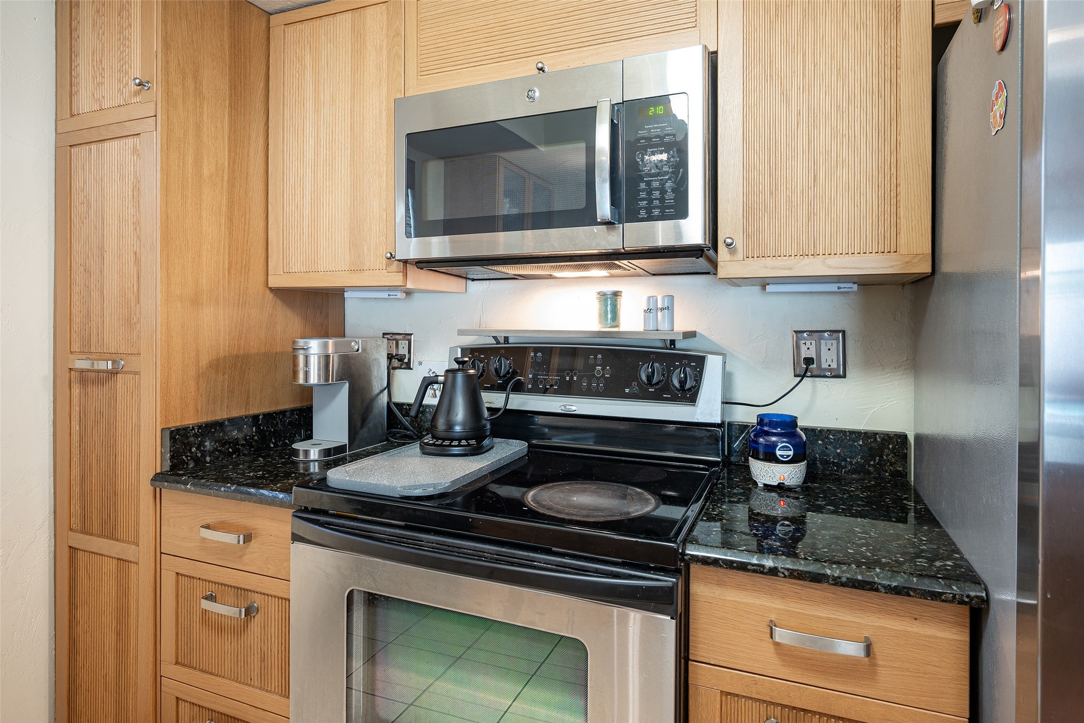 2106 J J Pearce Drive