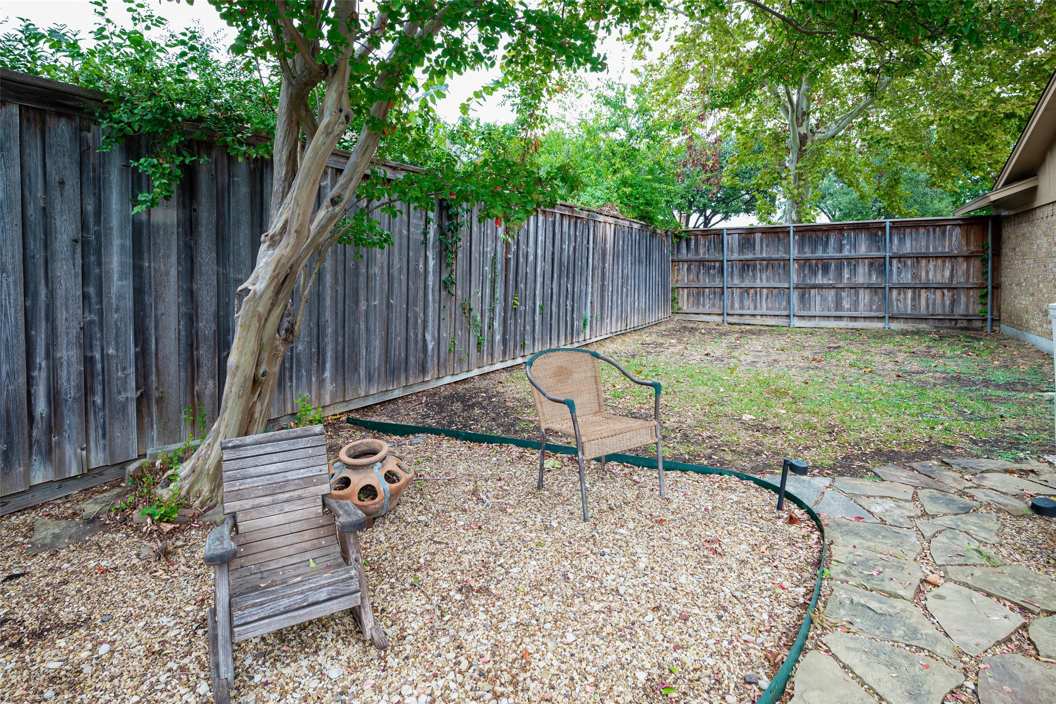 2106 J J Pearce Drive