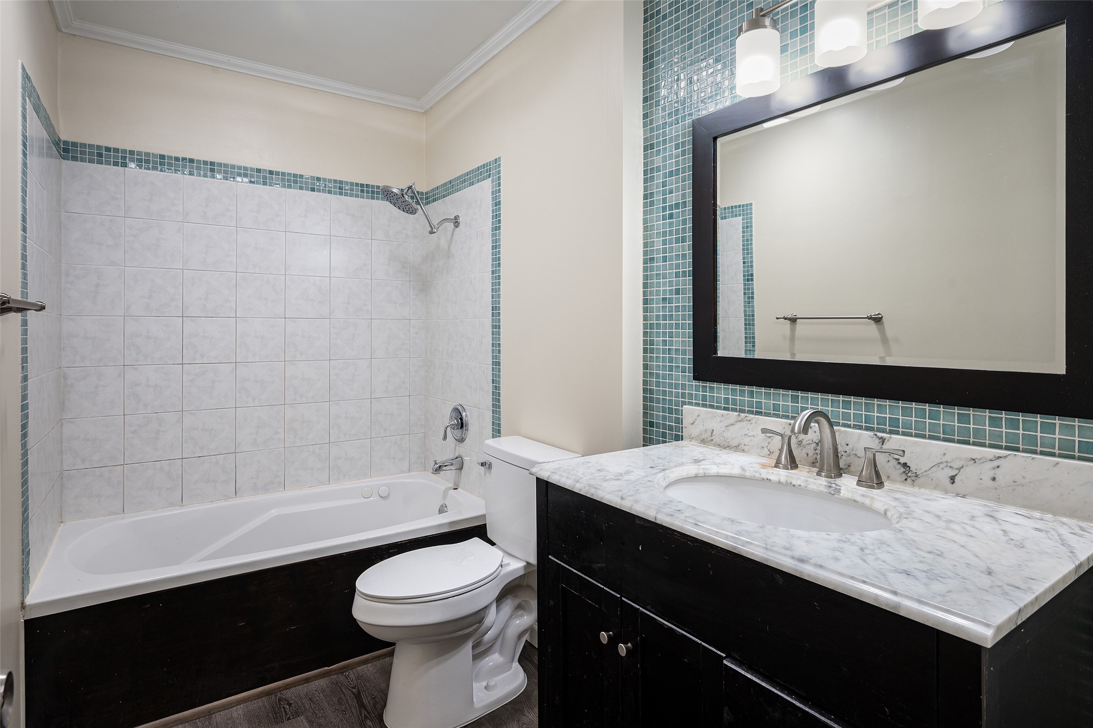 2106 J J Pearce Drive