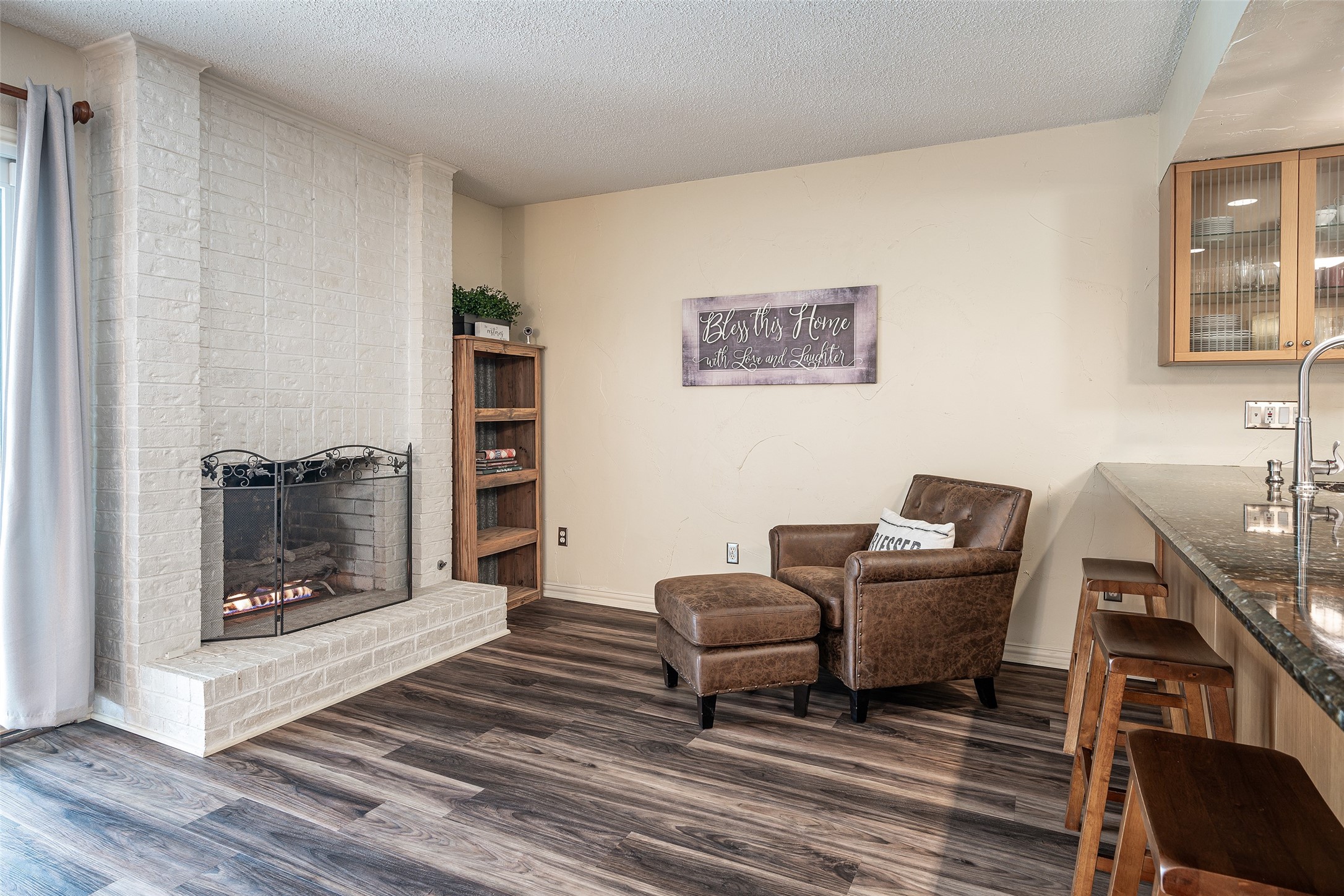 2106 J J Pearce Drive
