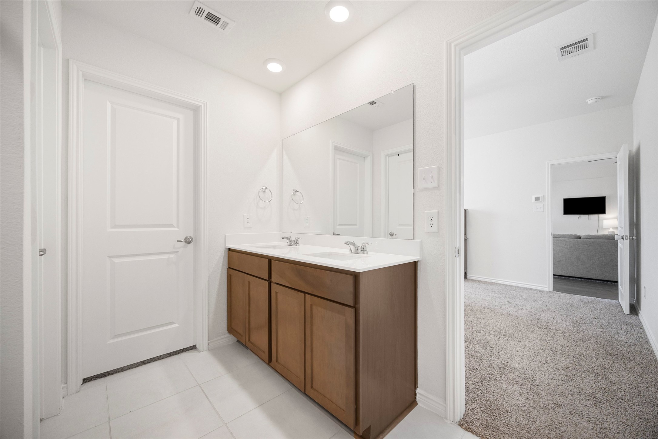 1611 Sunny Grove Drive