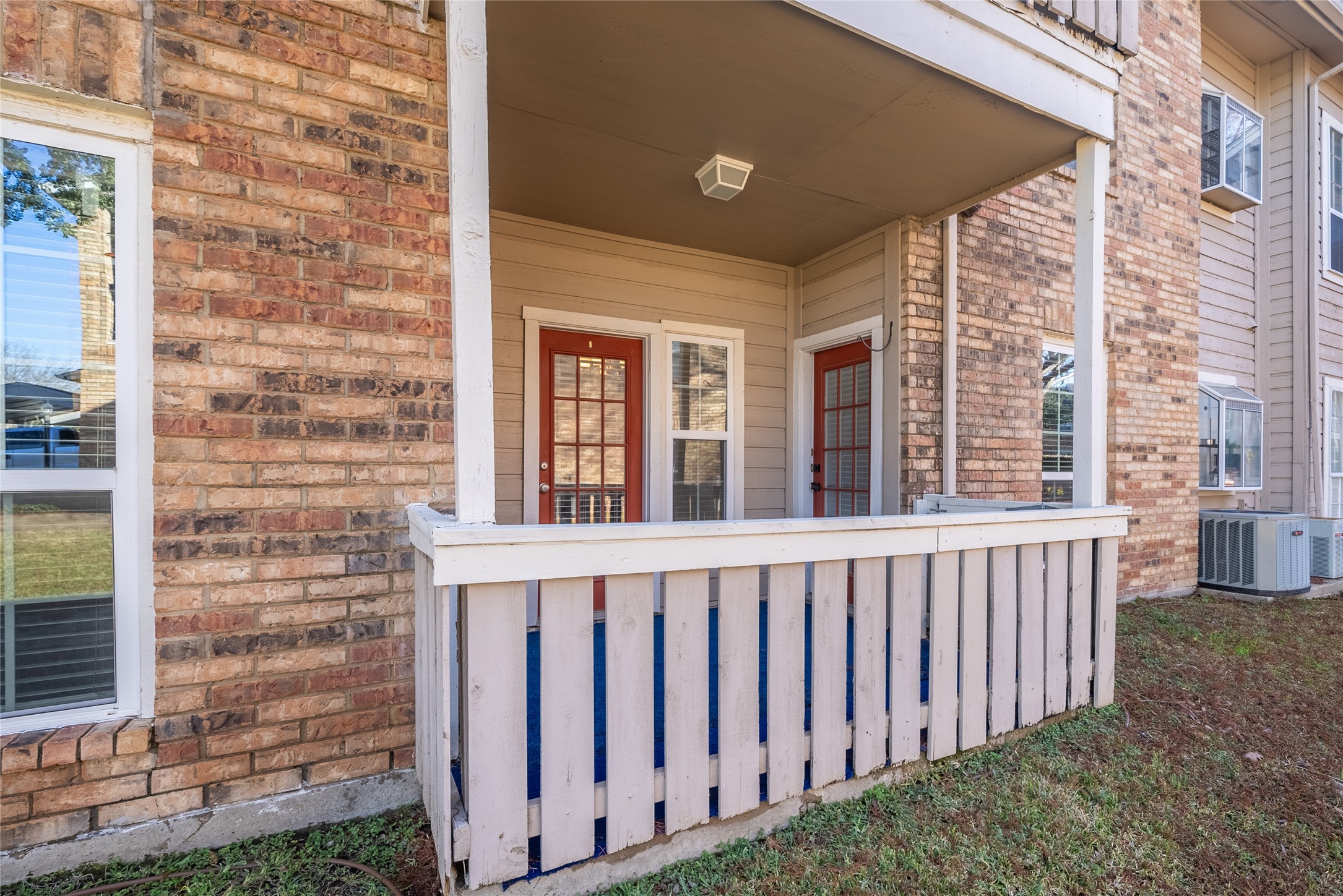 1700 Amelia Court 216