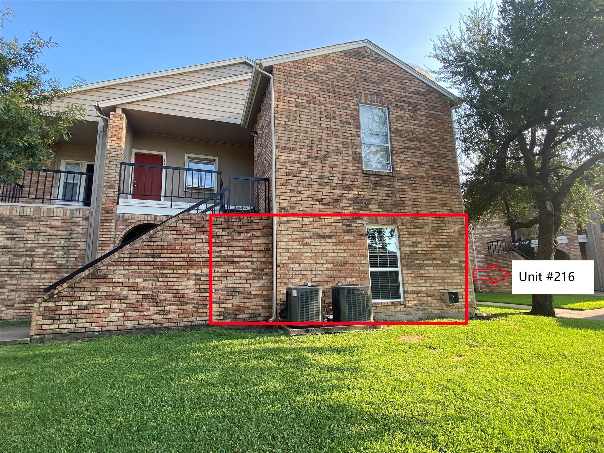 1700 Amelia Court 216