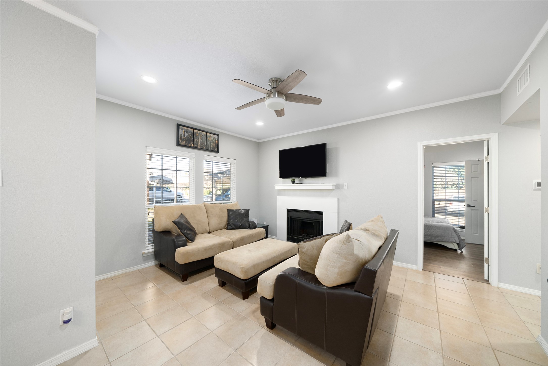 1700 Amelia Court 216