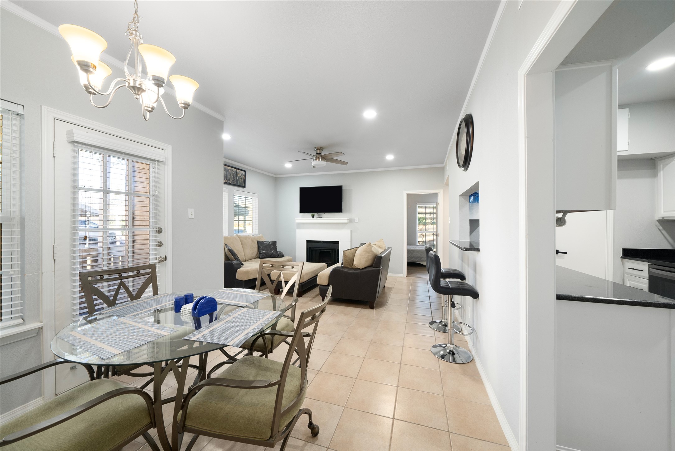 1700 Amelia Court 216
