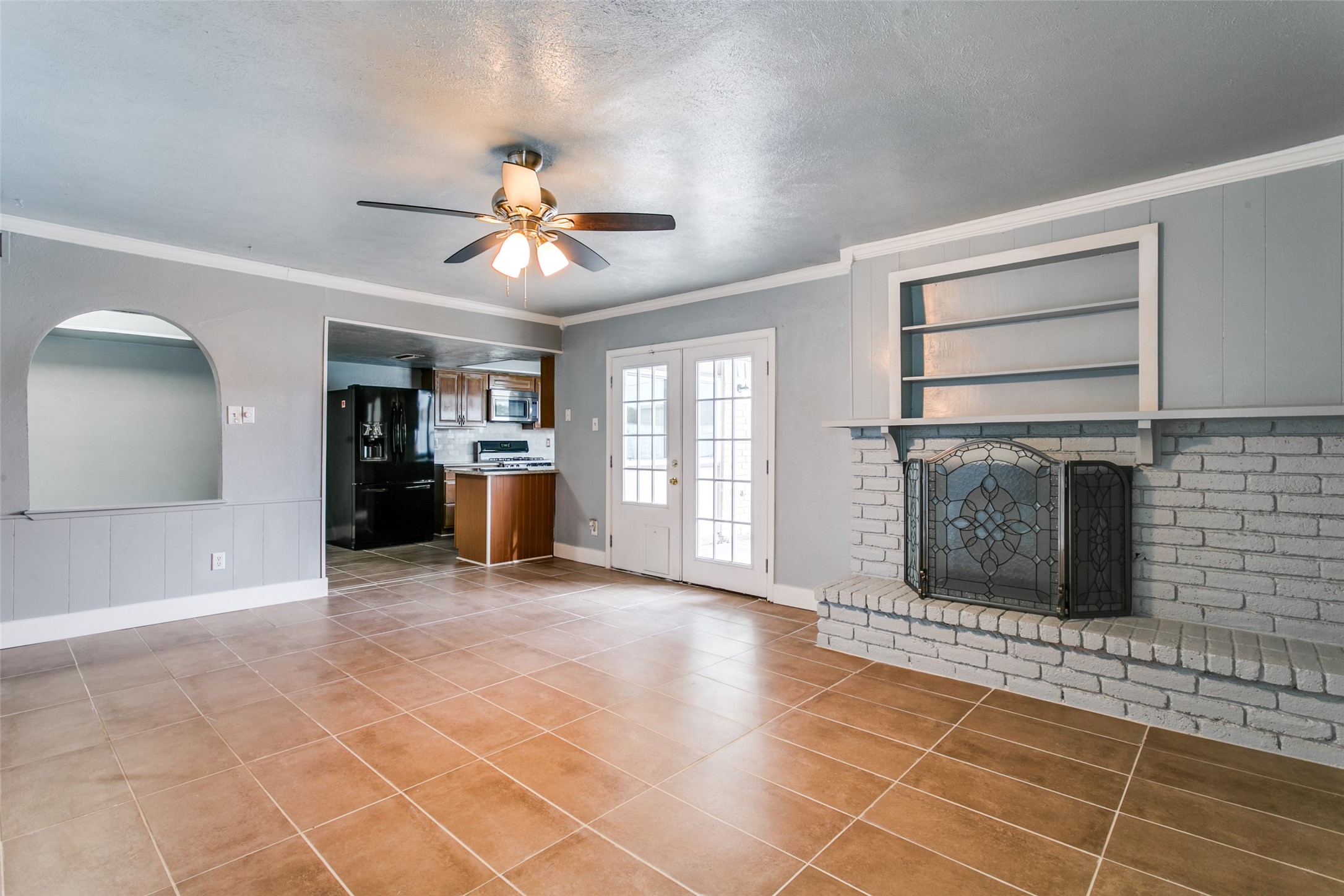 1832 Clear Creek Lane