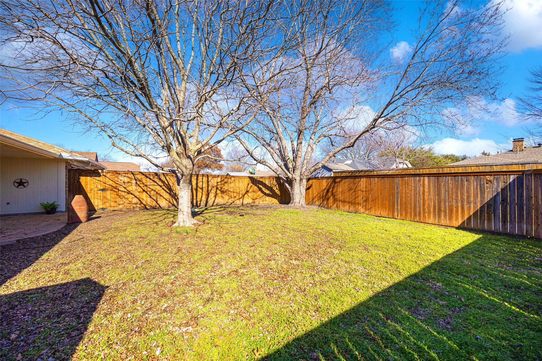 3937 Los Robles Drive