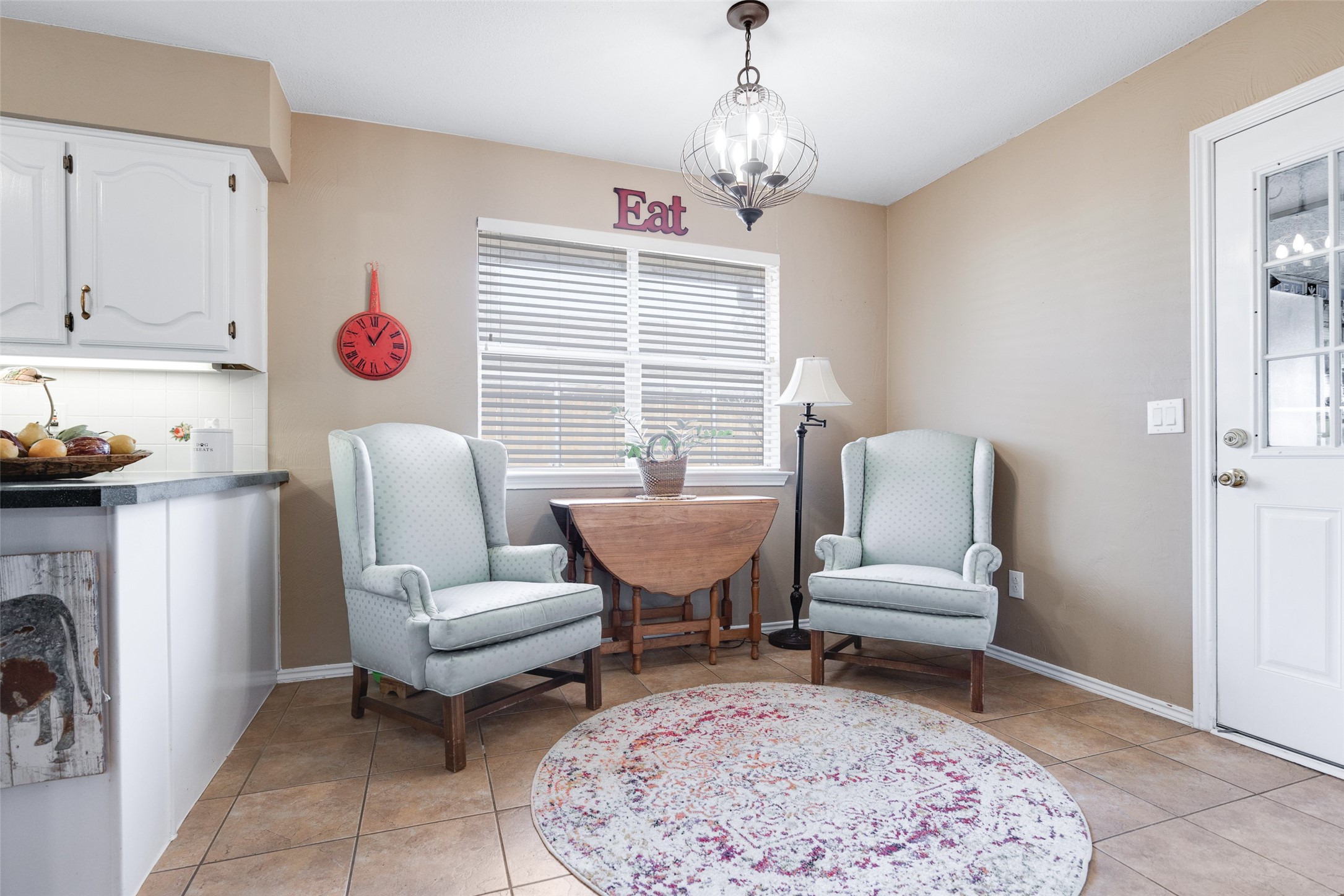 3937 Los Robles Drive