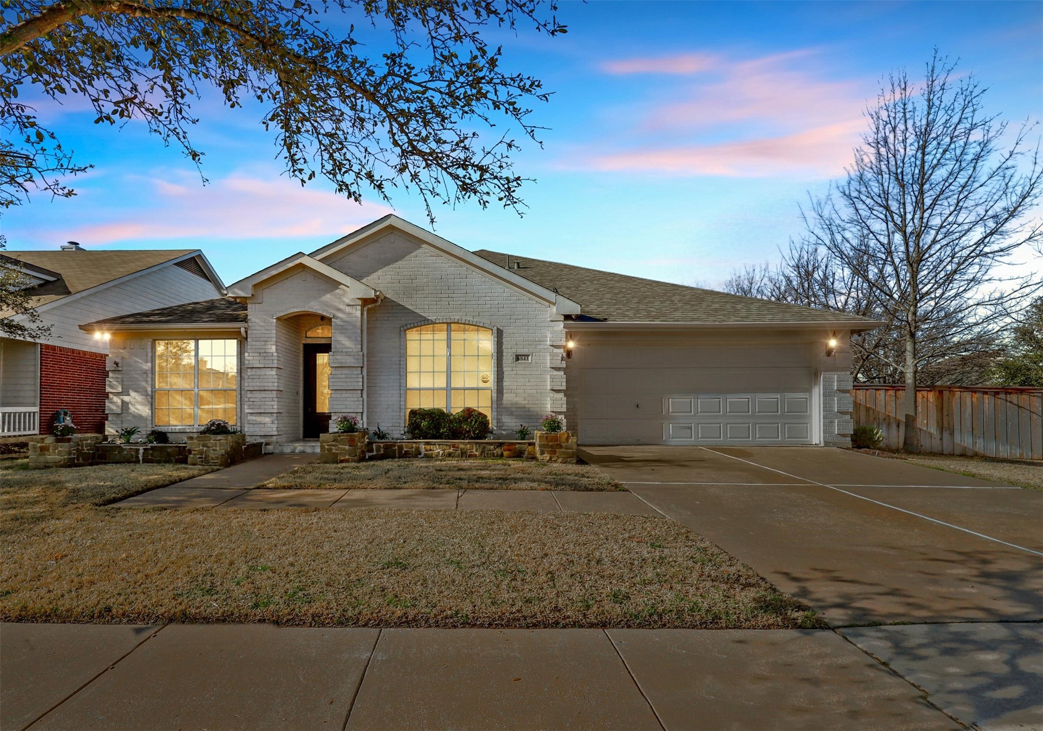 6841 Beverly Glen Drive