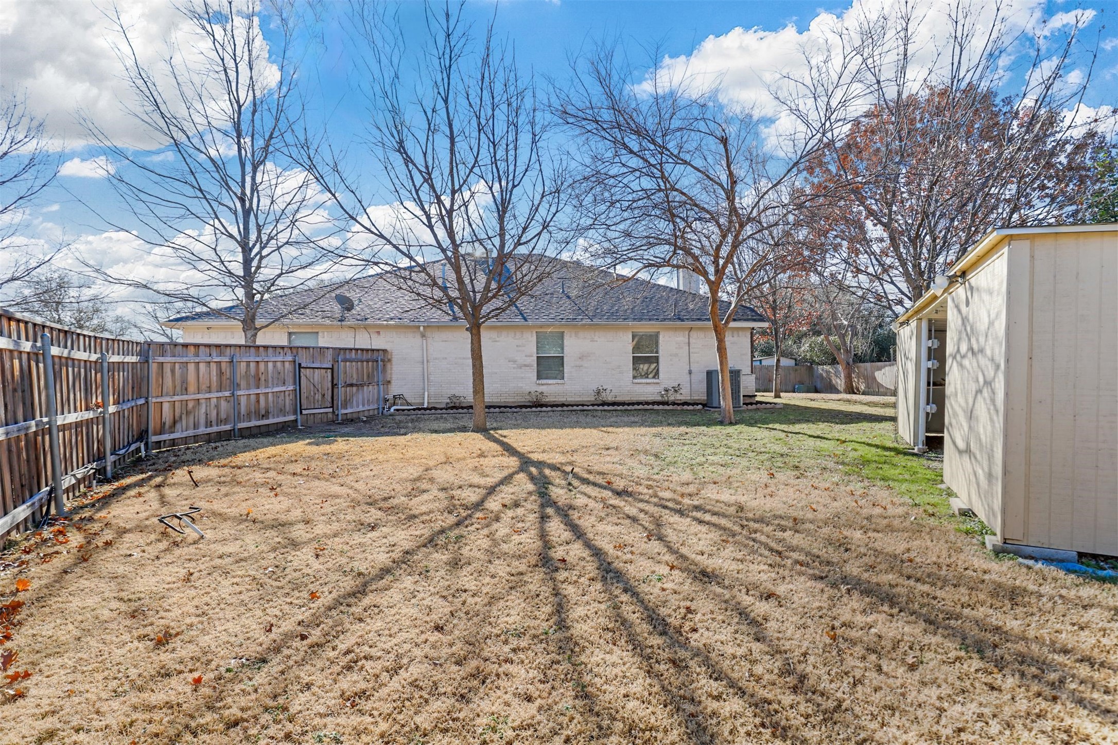 6841 Beverly Glen Drive