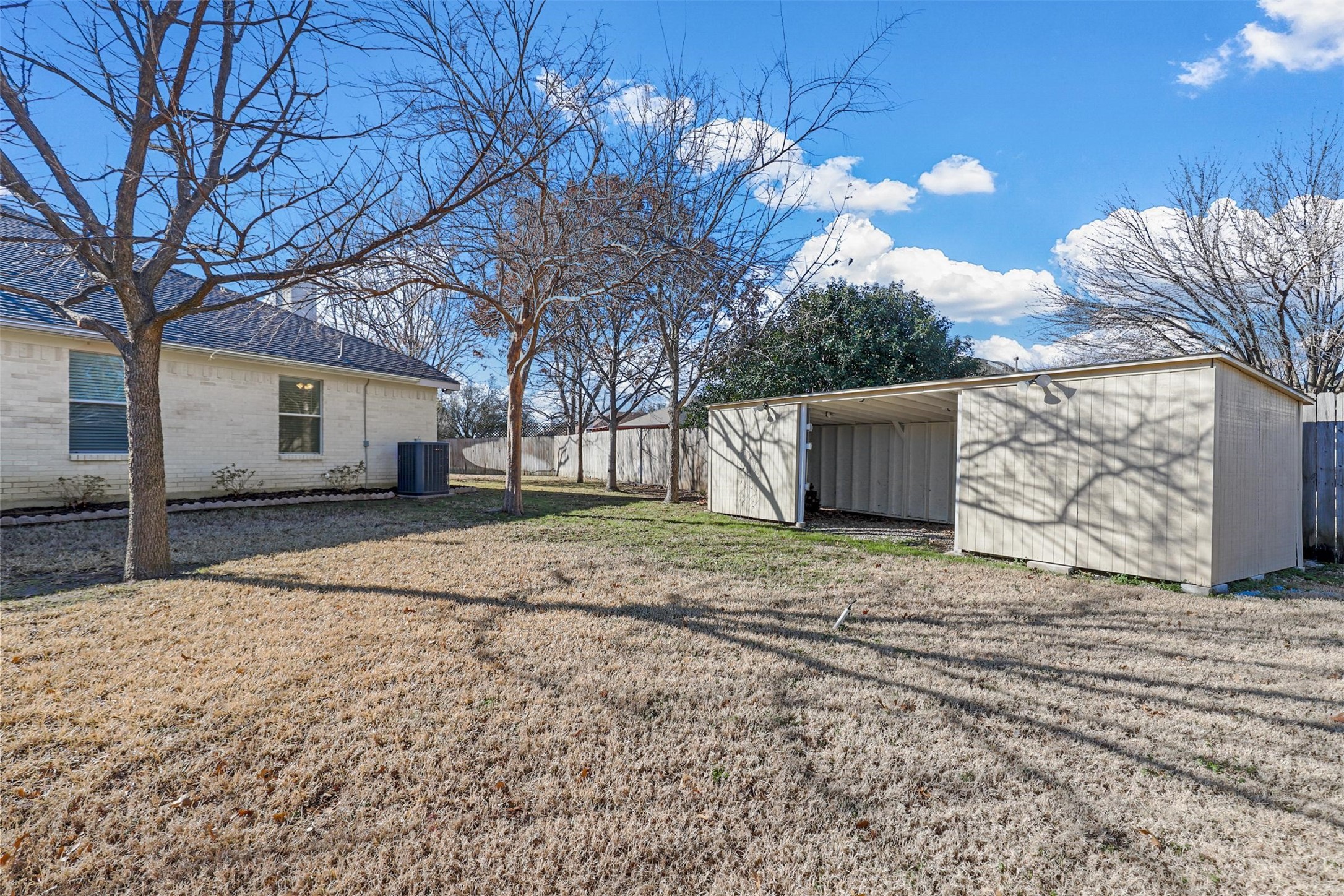 6841 Beverly Glen Drive