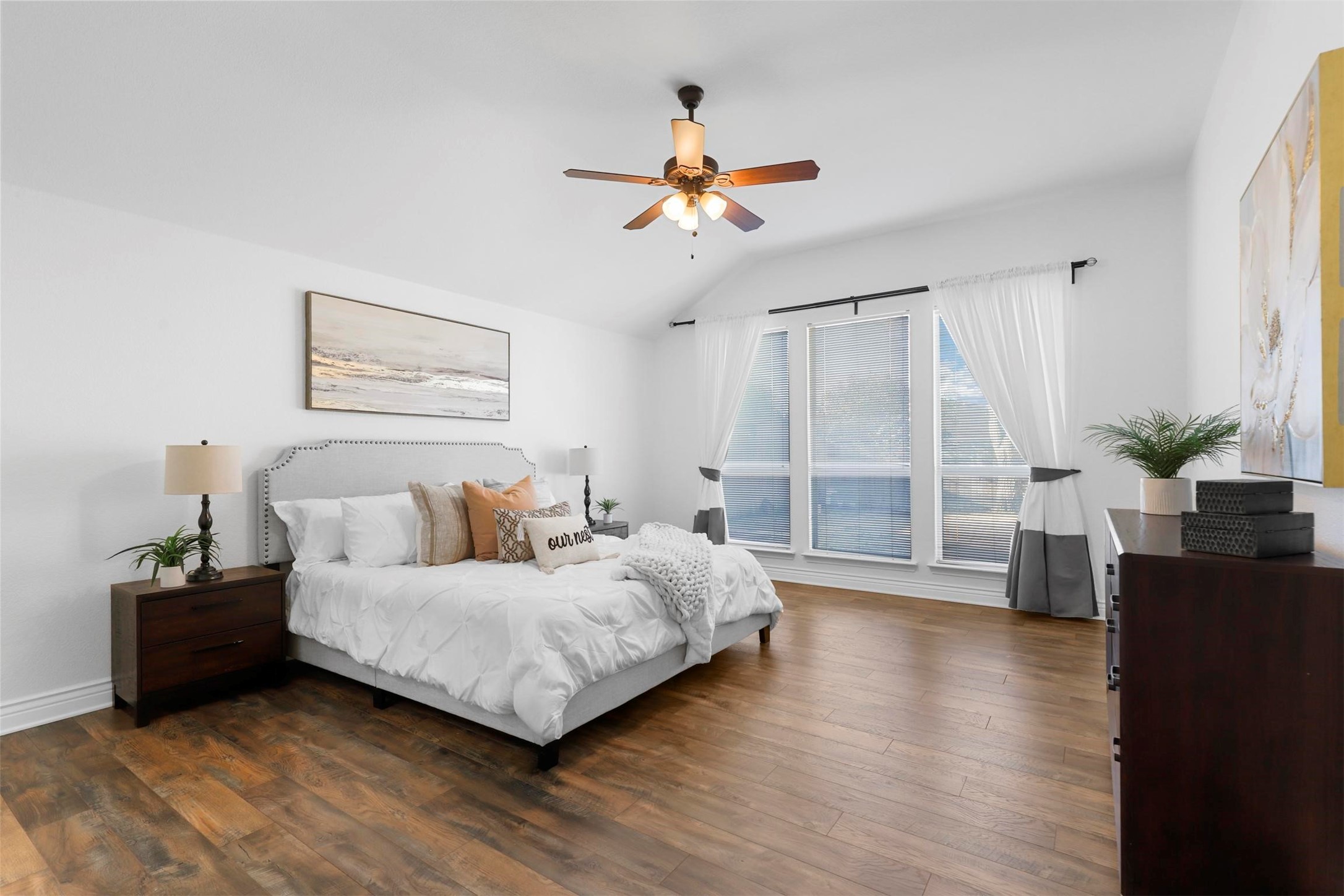 6841 Beverly Glen Drive