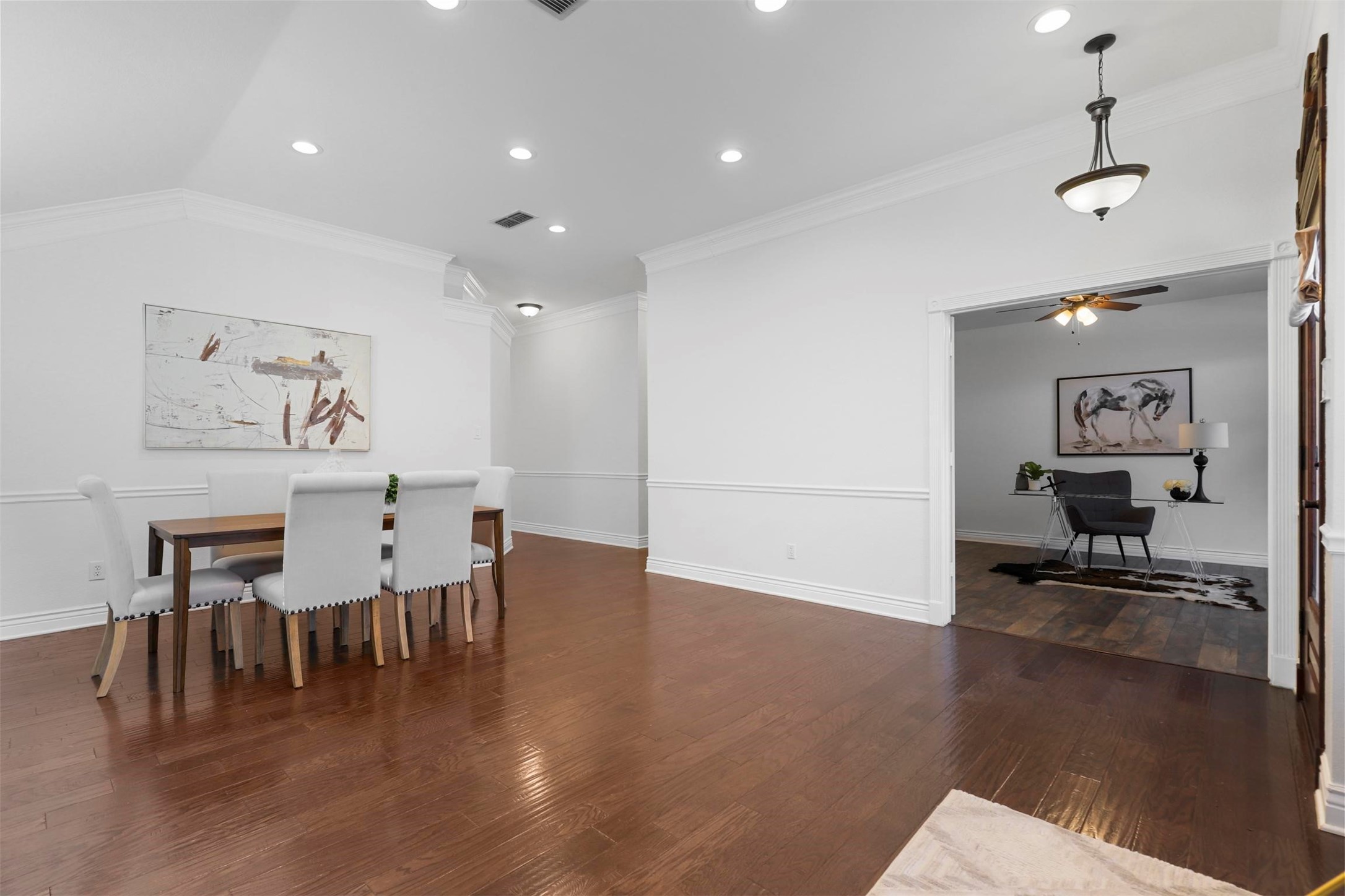 6841 Beverly Glen Drive