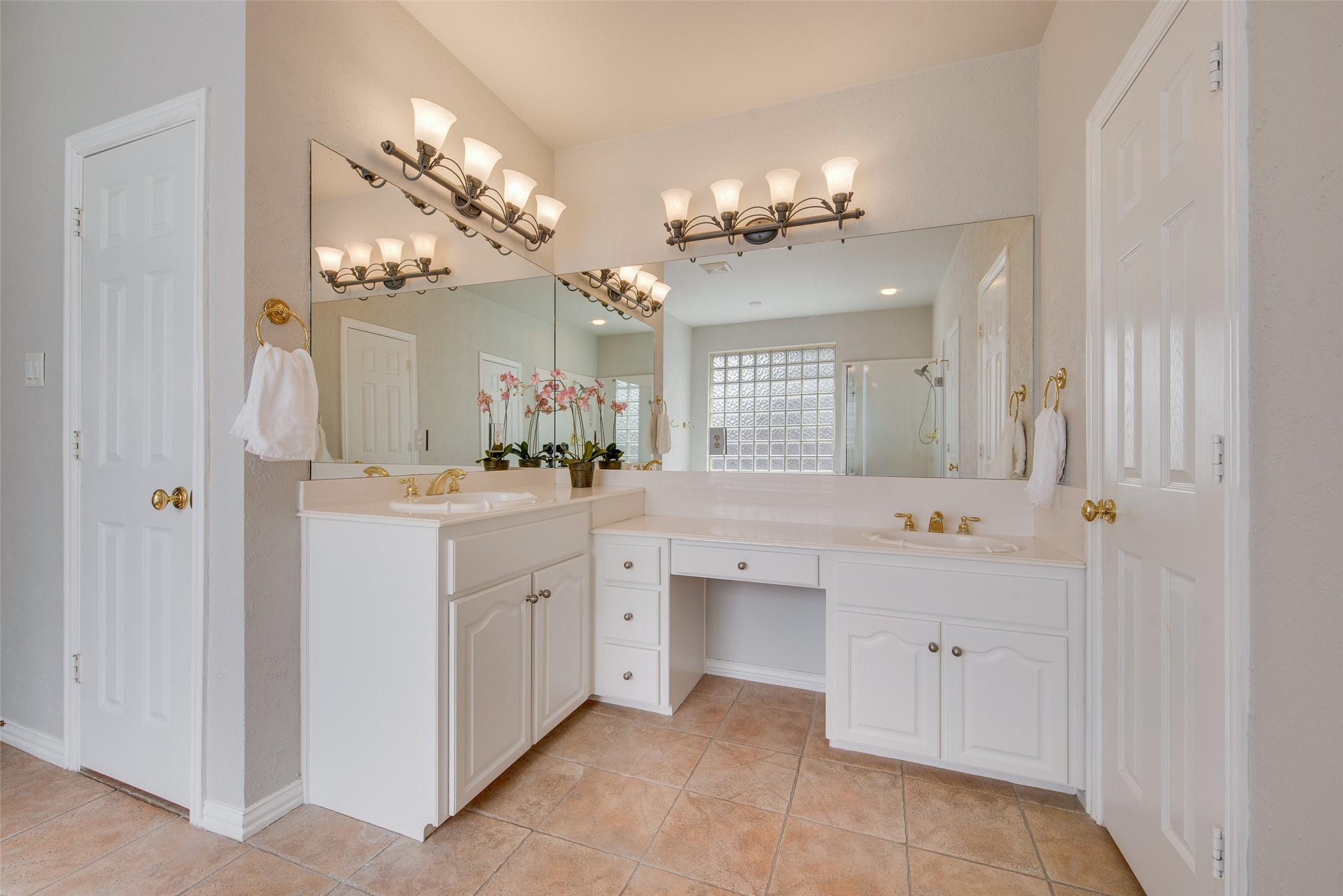 3409 Windridge Drive