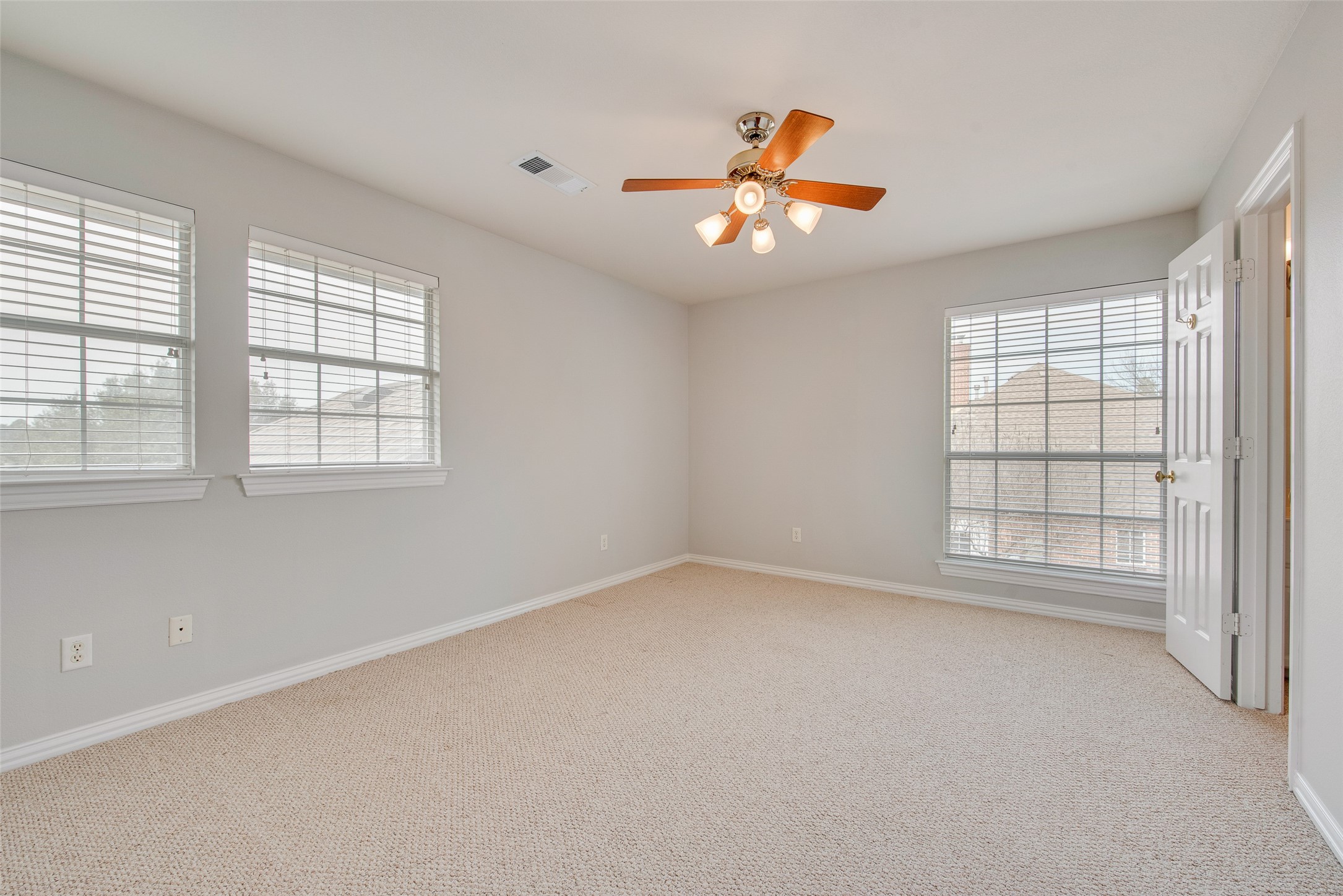 3409 Windridge Drive