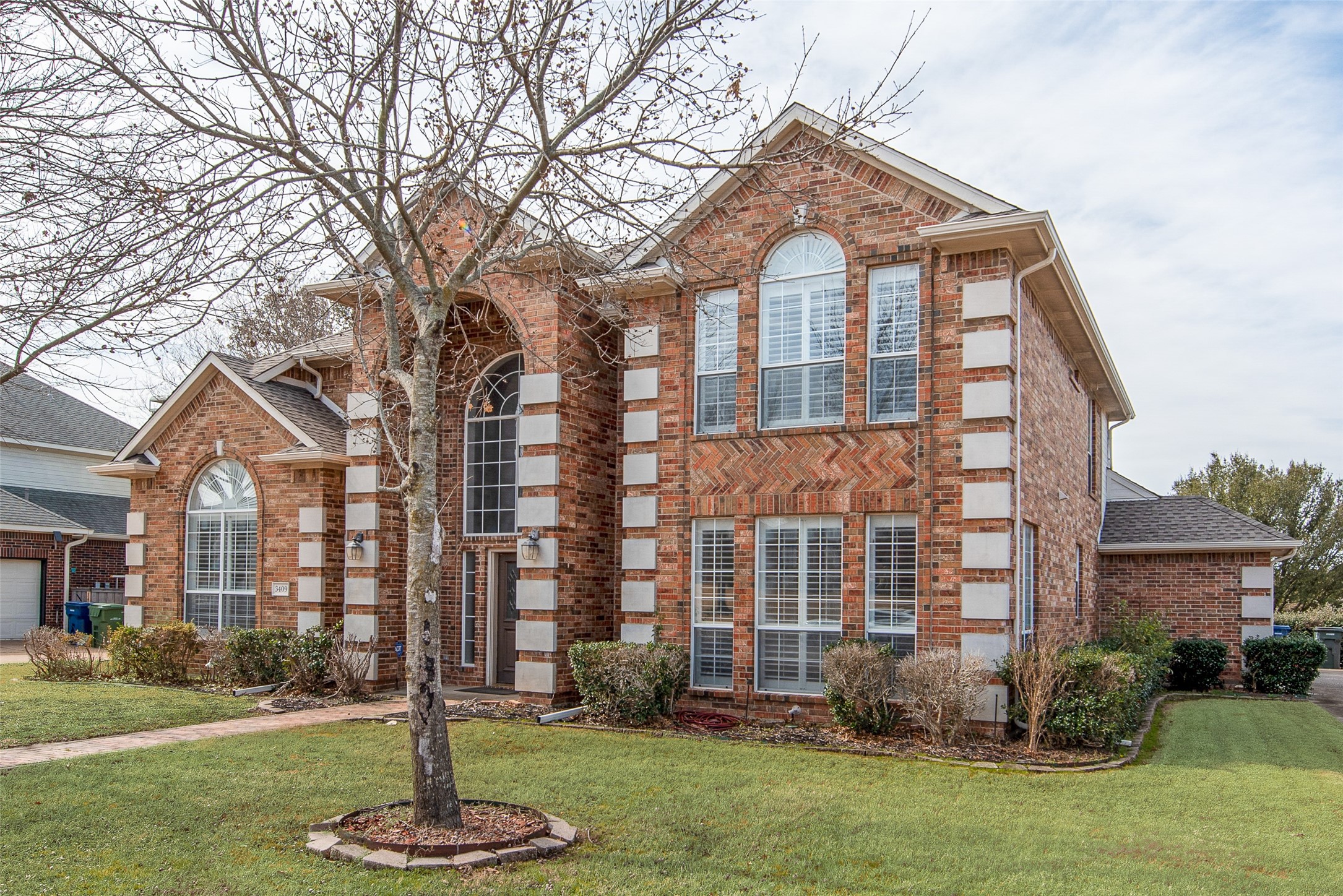 3409 Windridge Drive