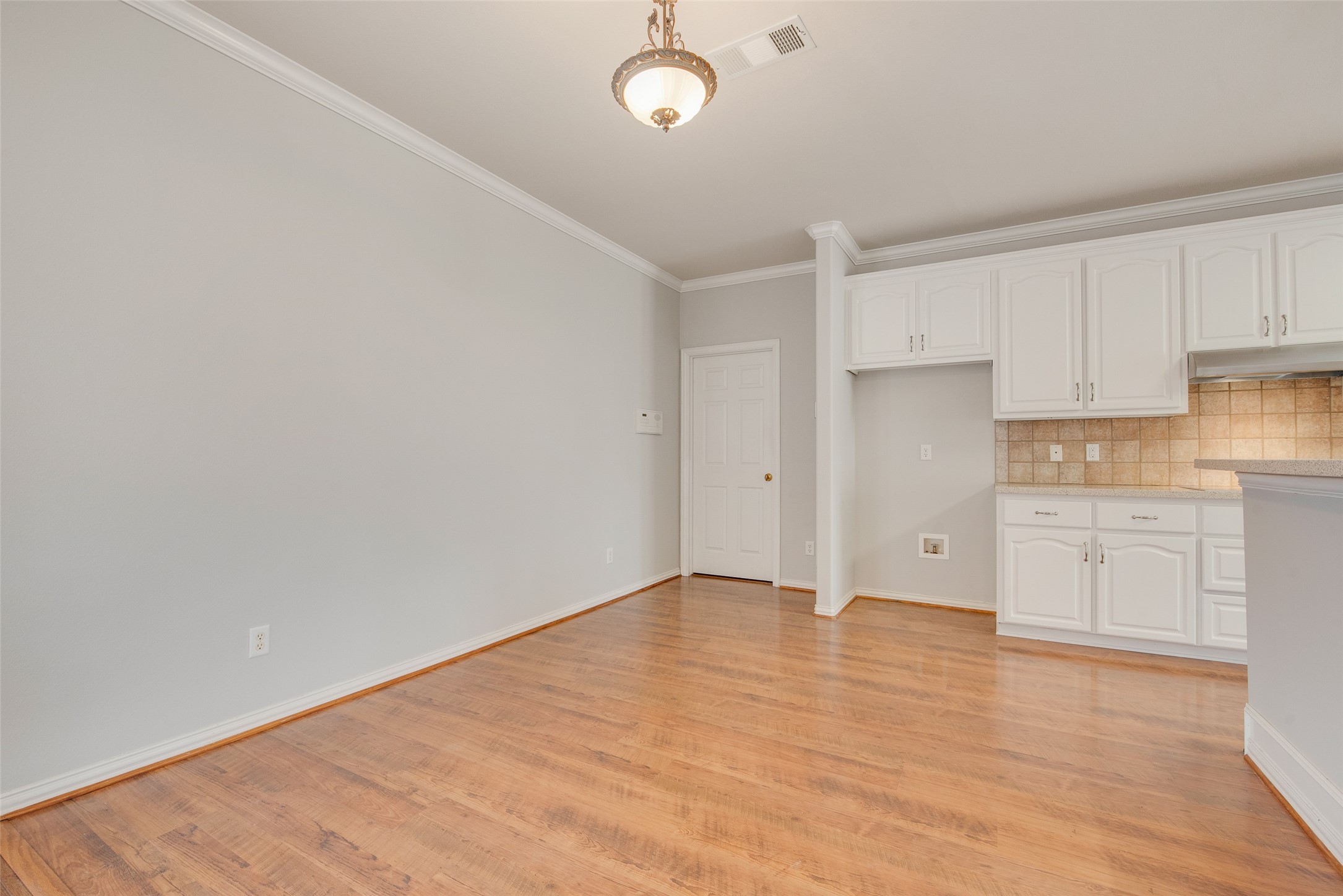 3409 Windridge Drive