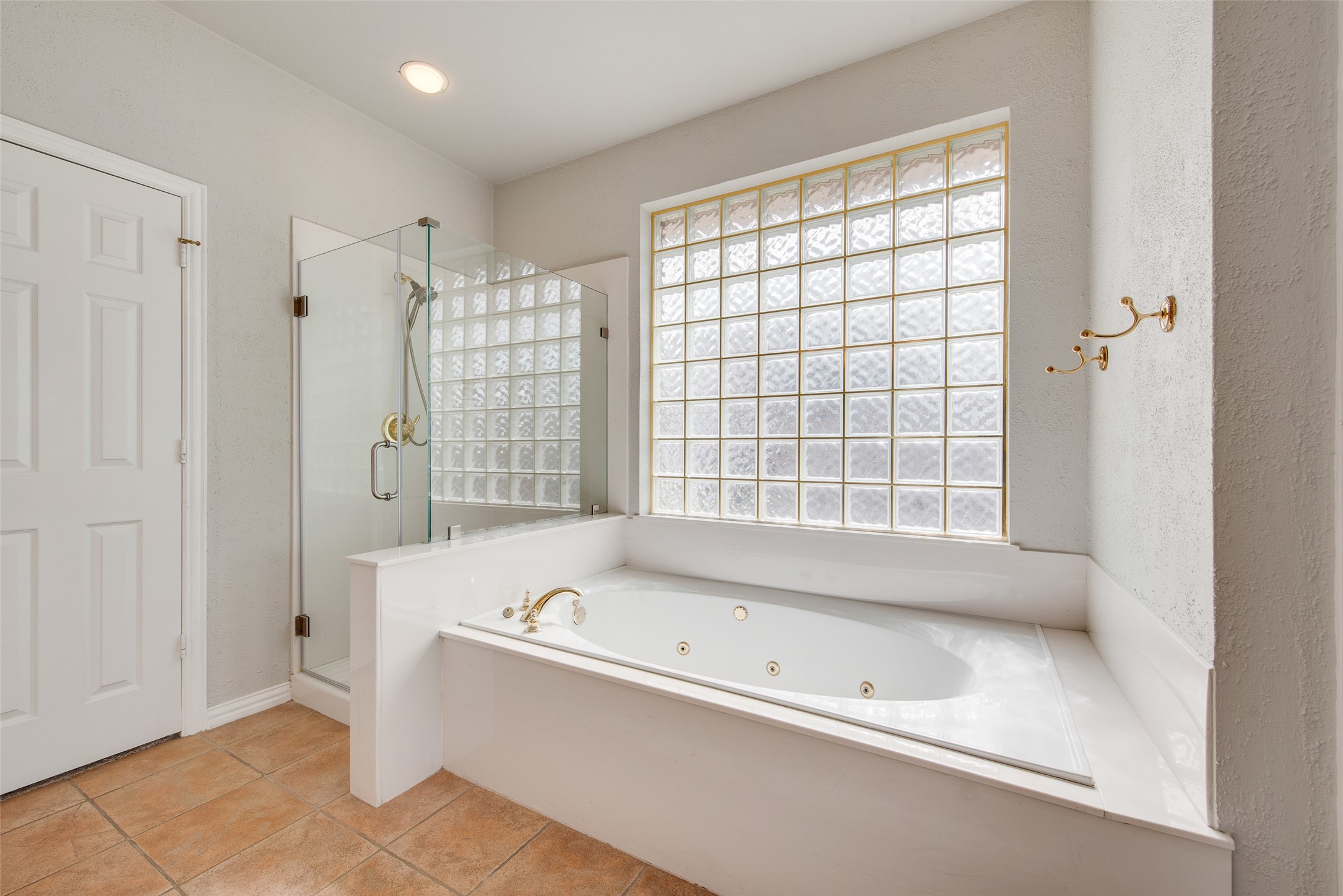 3409 Windridge Drive