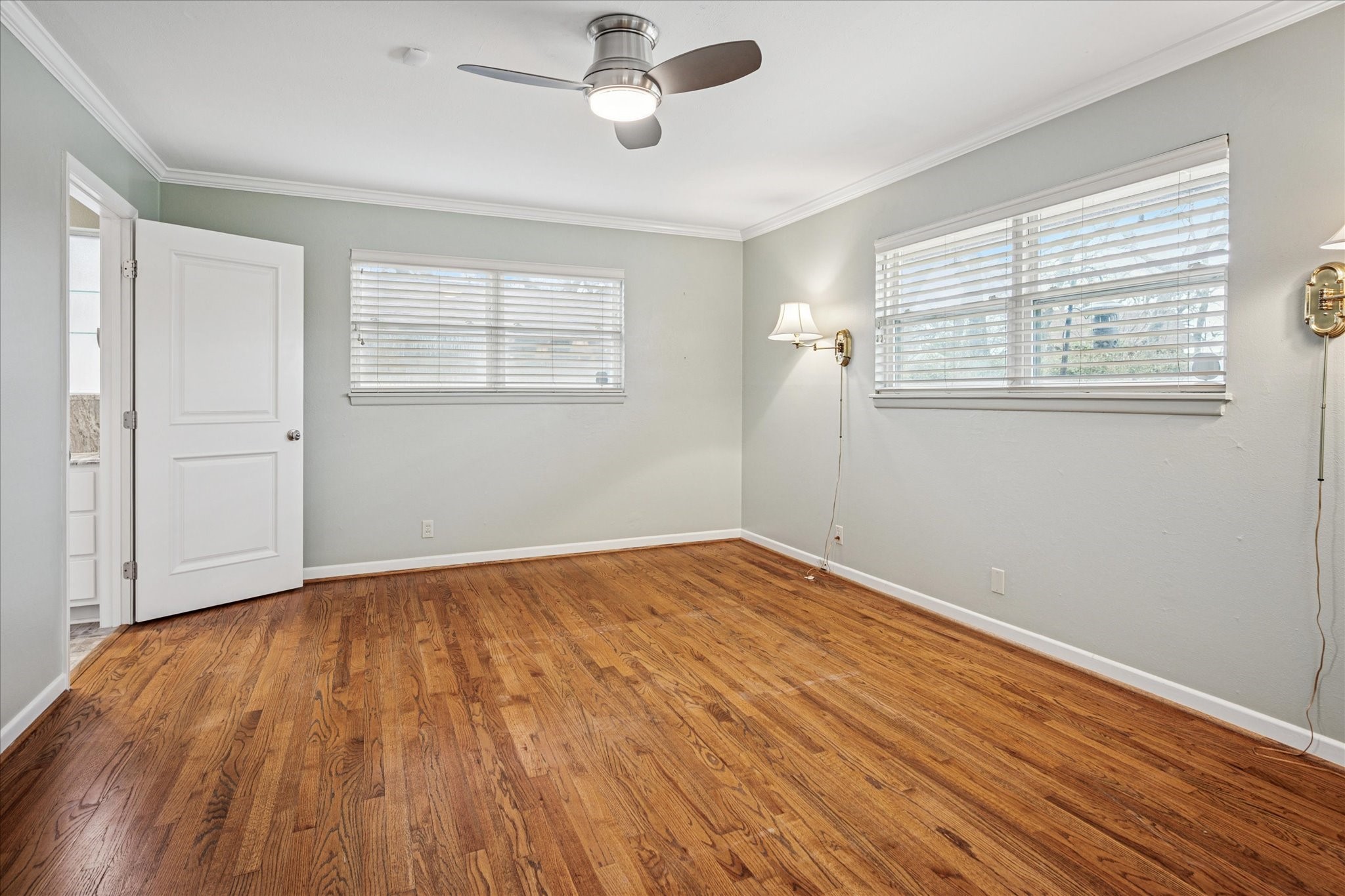 1112 Sherwood Drive