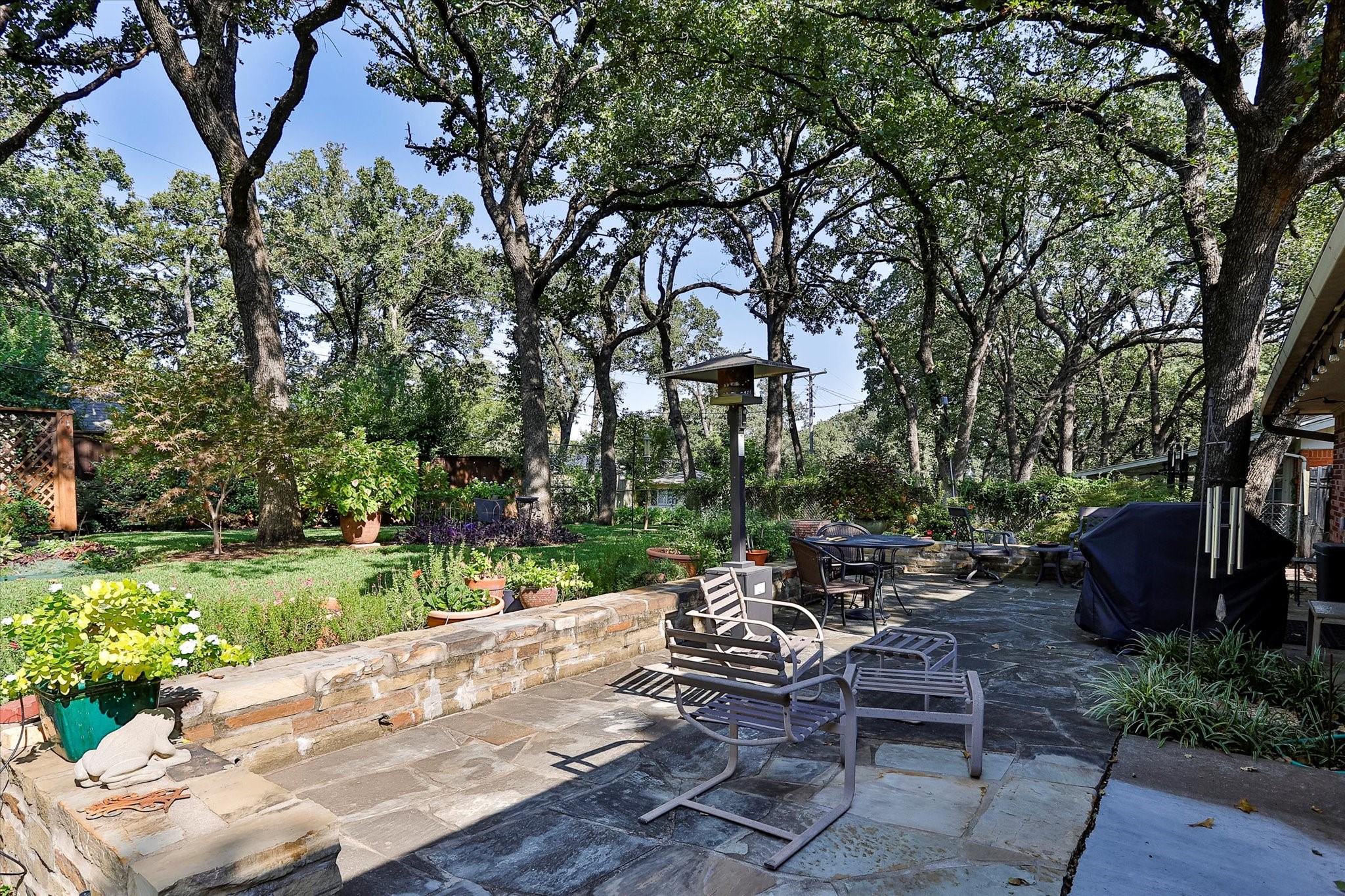1112 Sherwood Drive