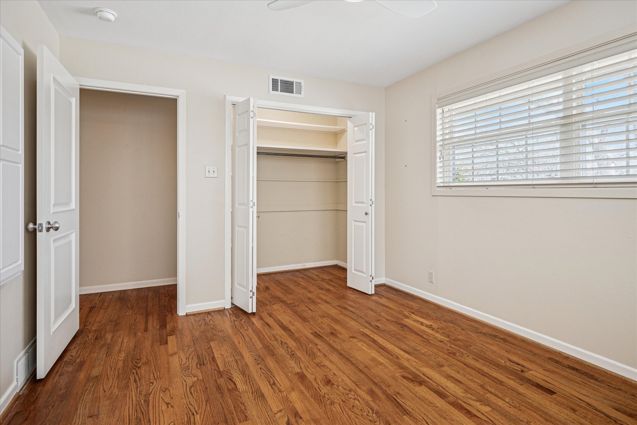 1112 Sherwood Drive