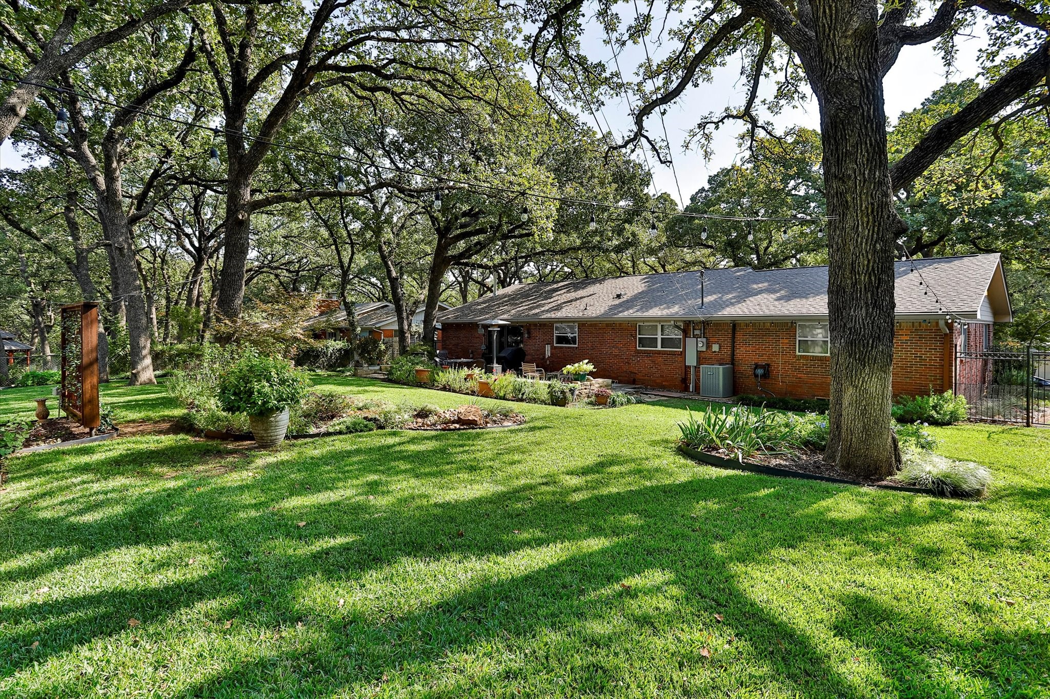 1112 Sherwood Drive