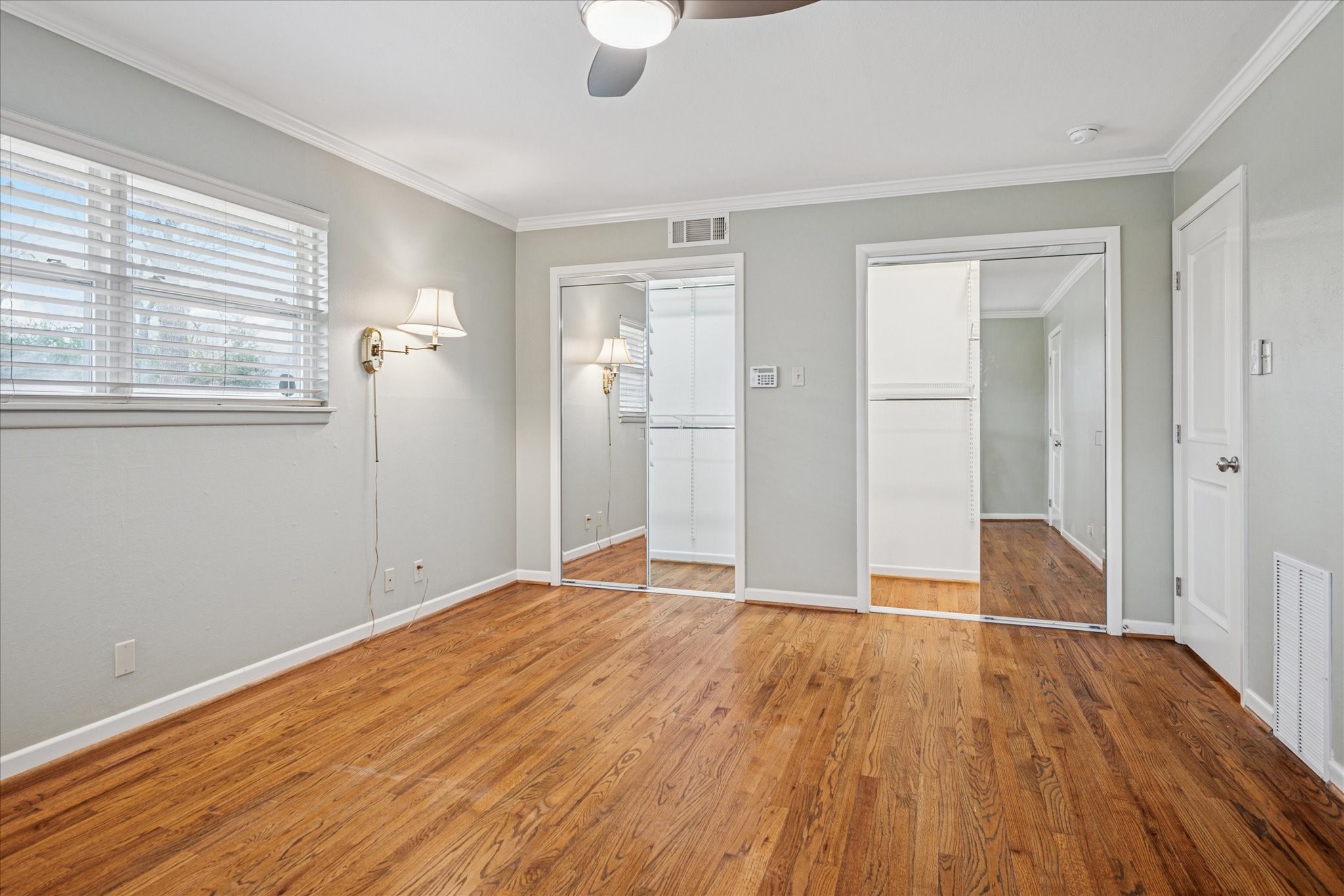 1112 Sherwood Drive