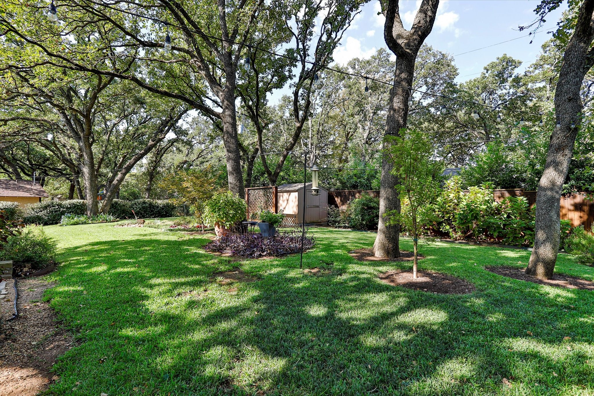 1112 Sherwood Drive
