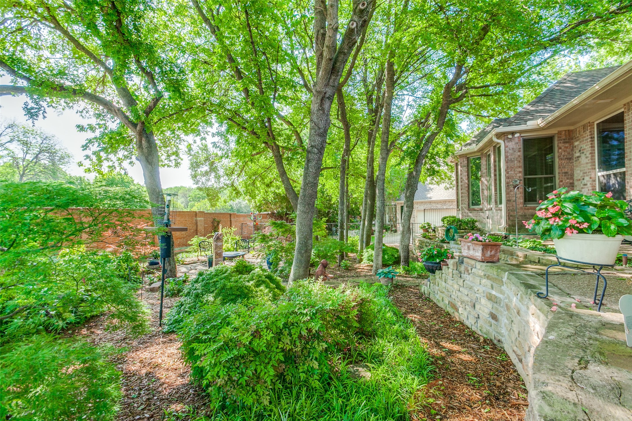 3506 Ash Circle