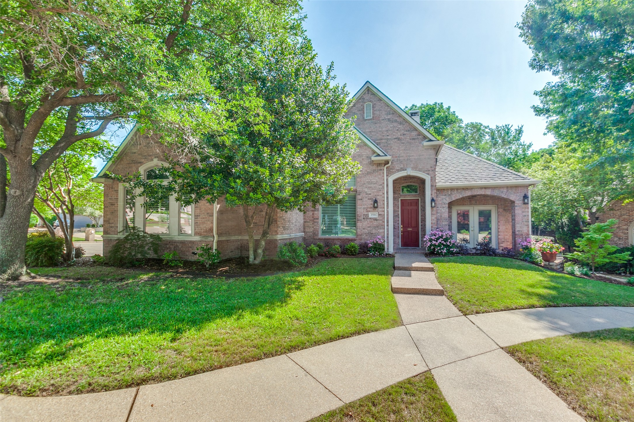 3506 Ash Circle