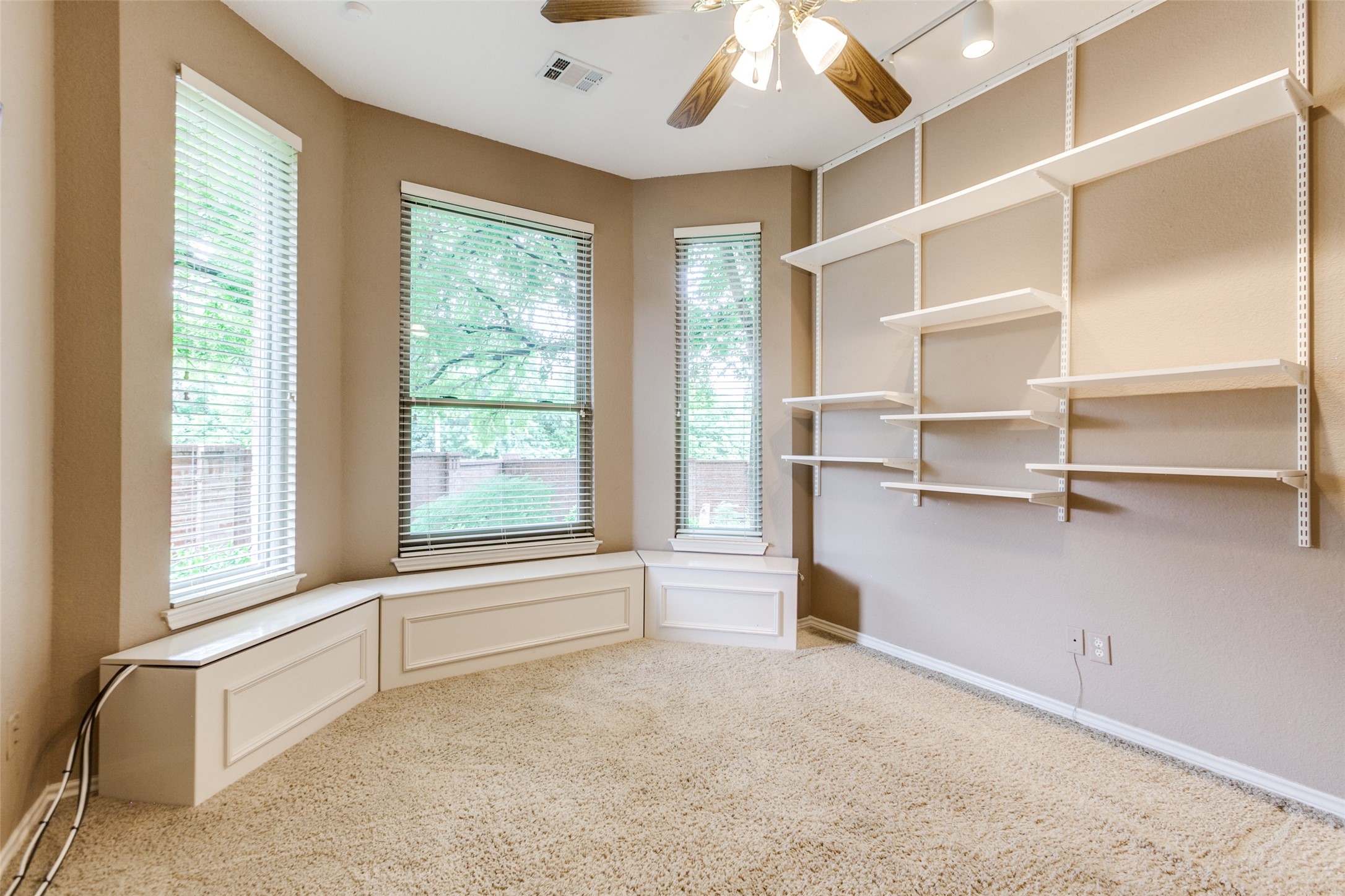 3506 Ash Circle