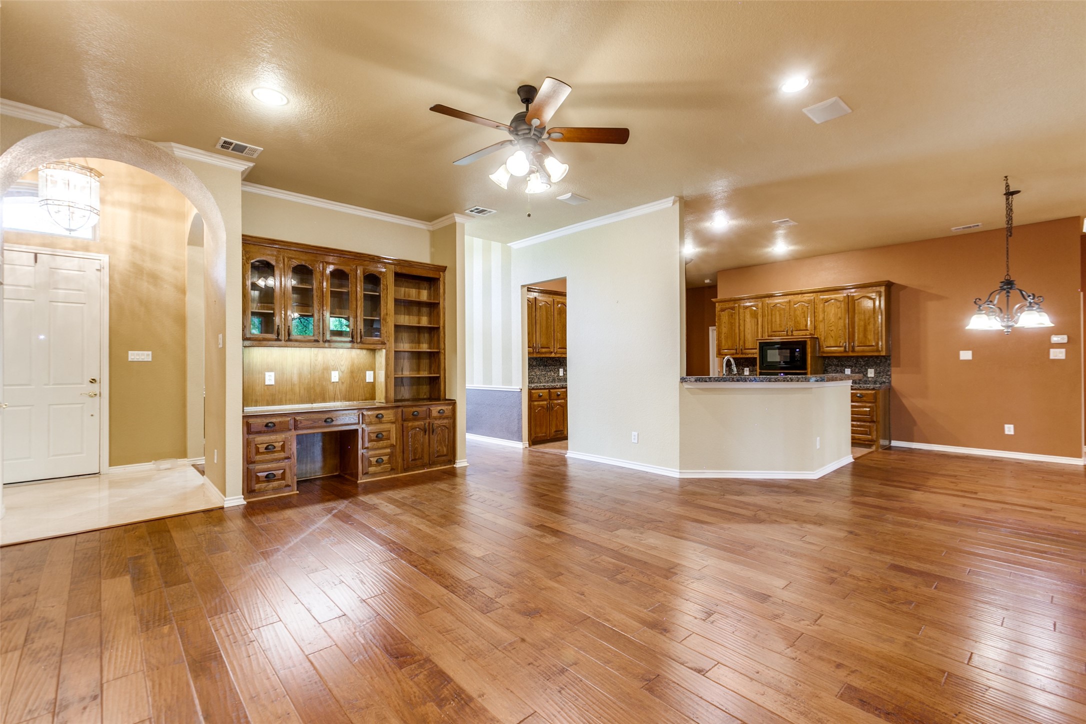 3506 Ash Circle
