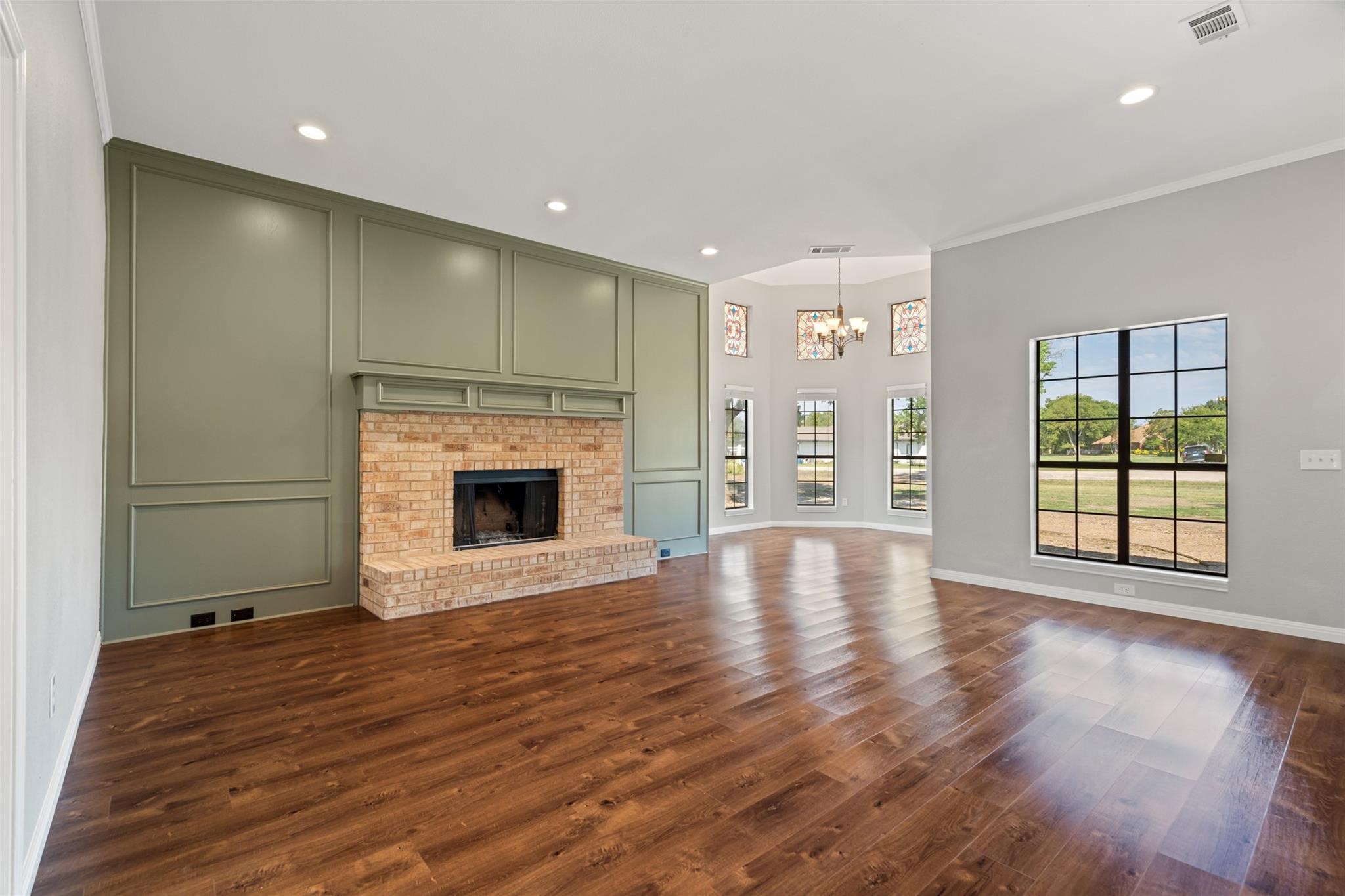 770 Meadowbrook Drive