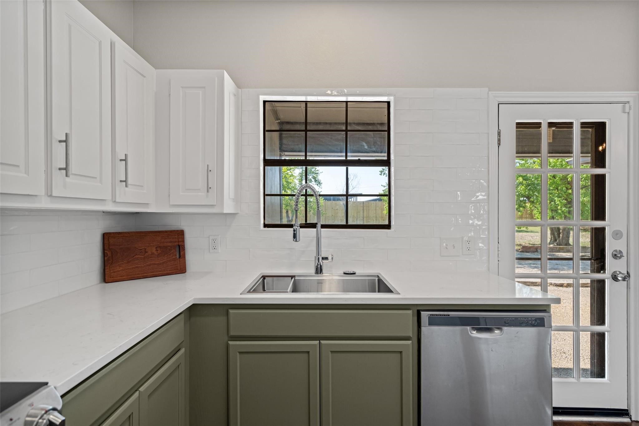 770 Meadowbrook Drive