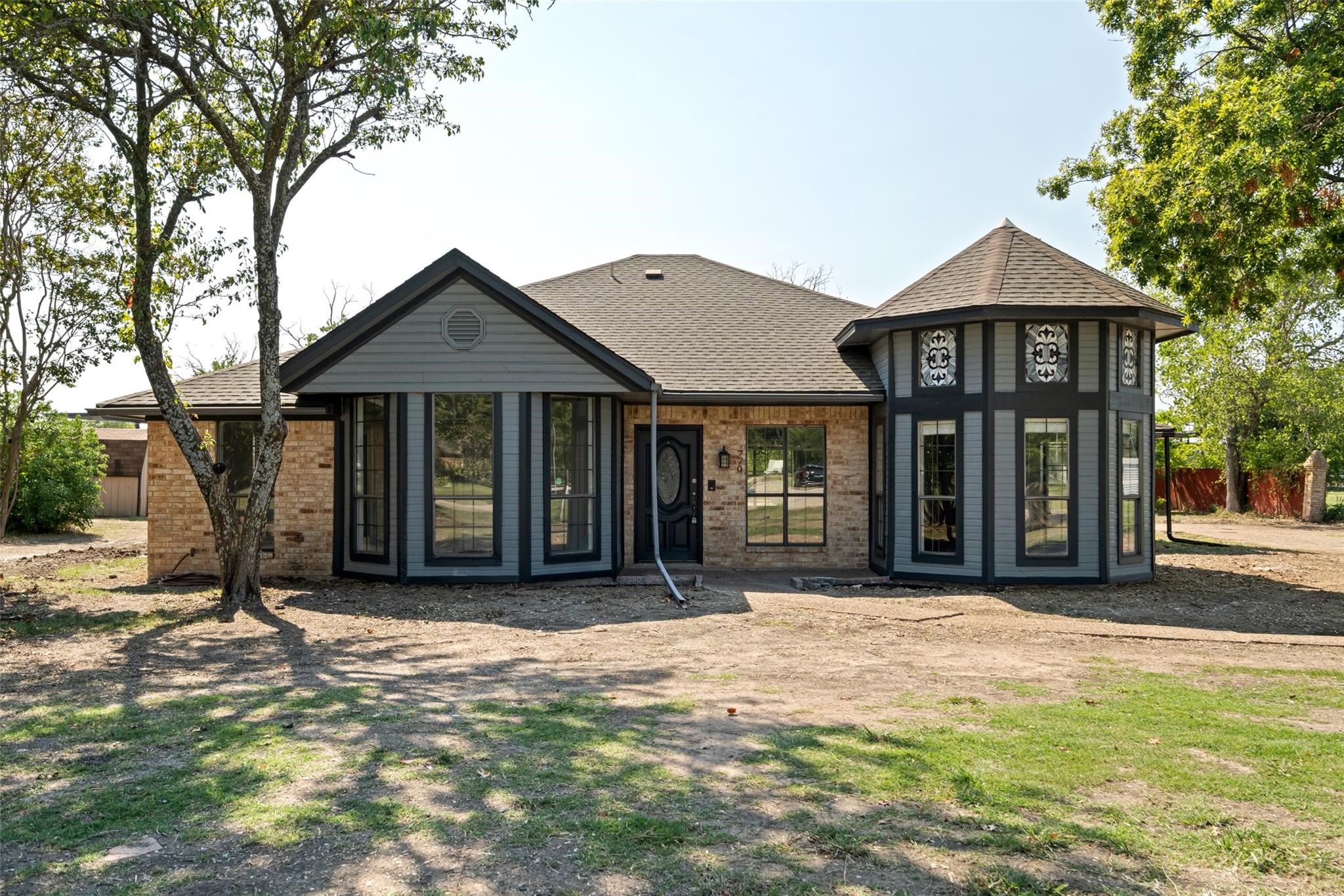 770 Meadowbrook Drive