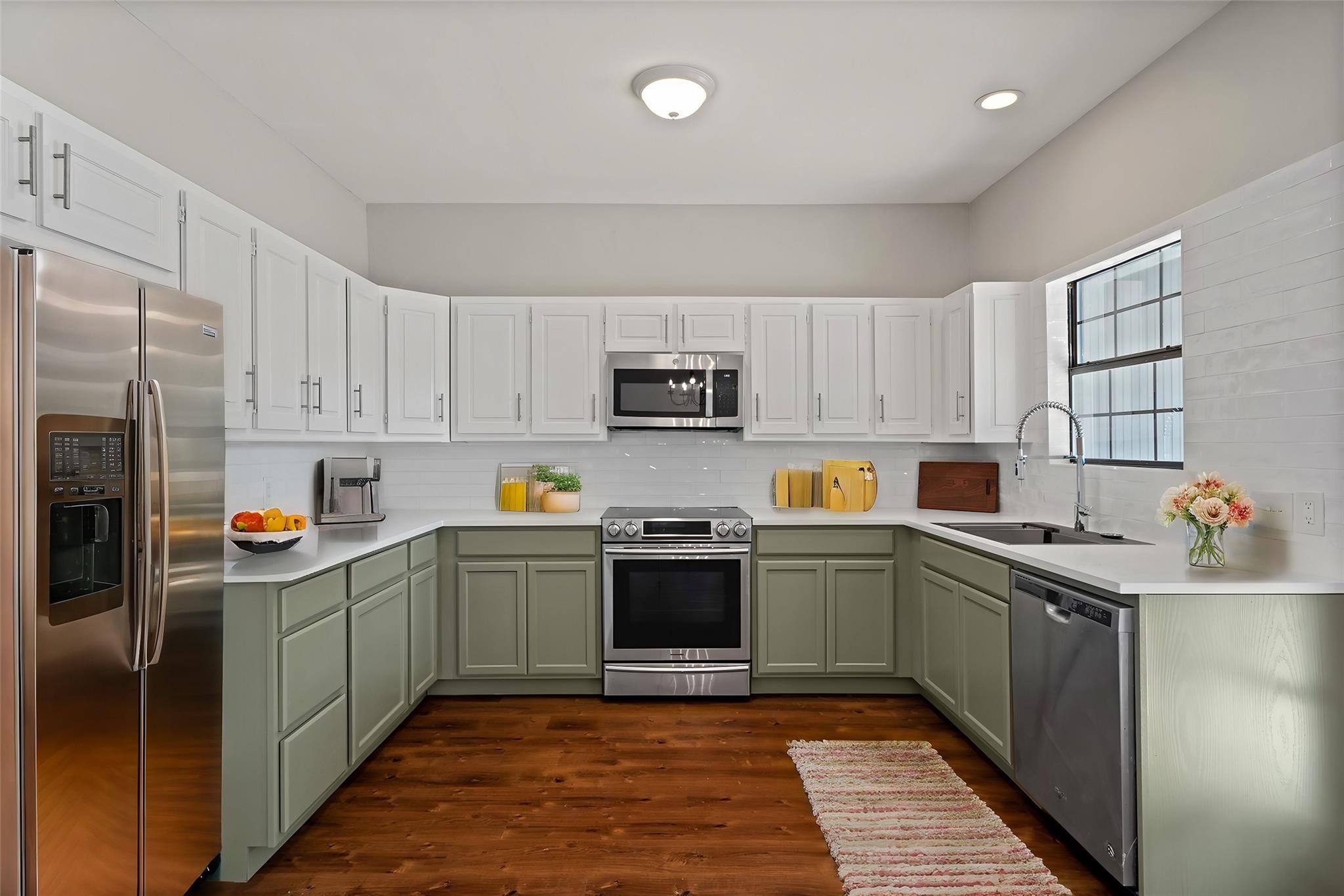 770 Meadowbrook Drive