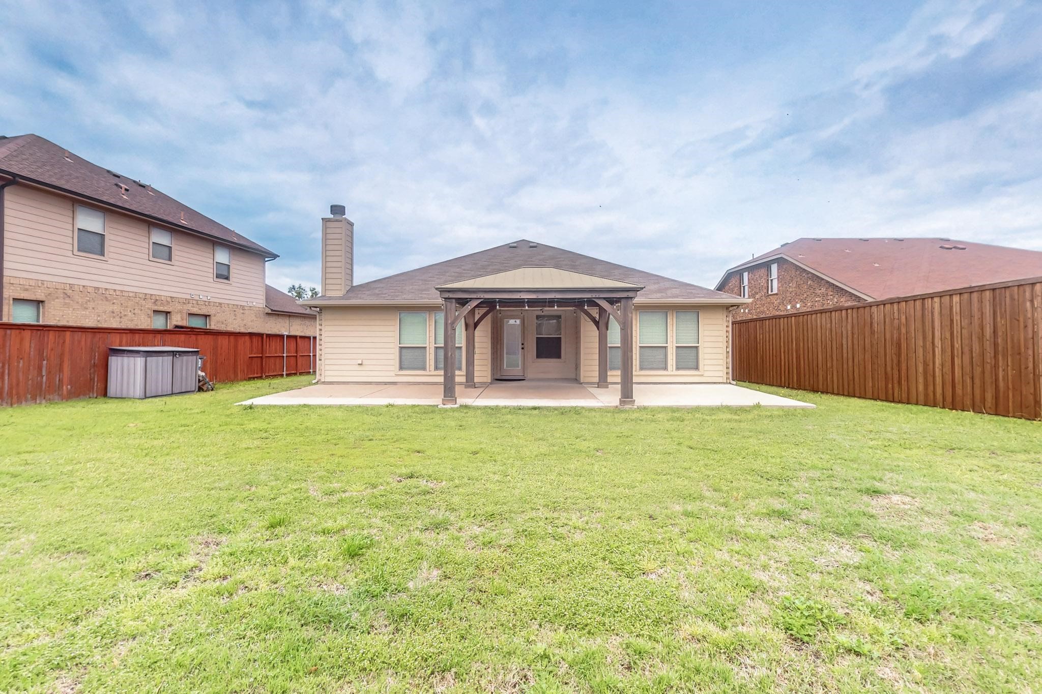 970 Austin Lane