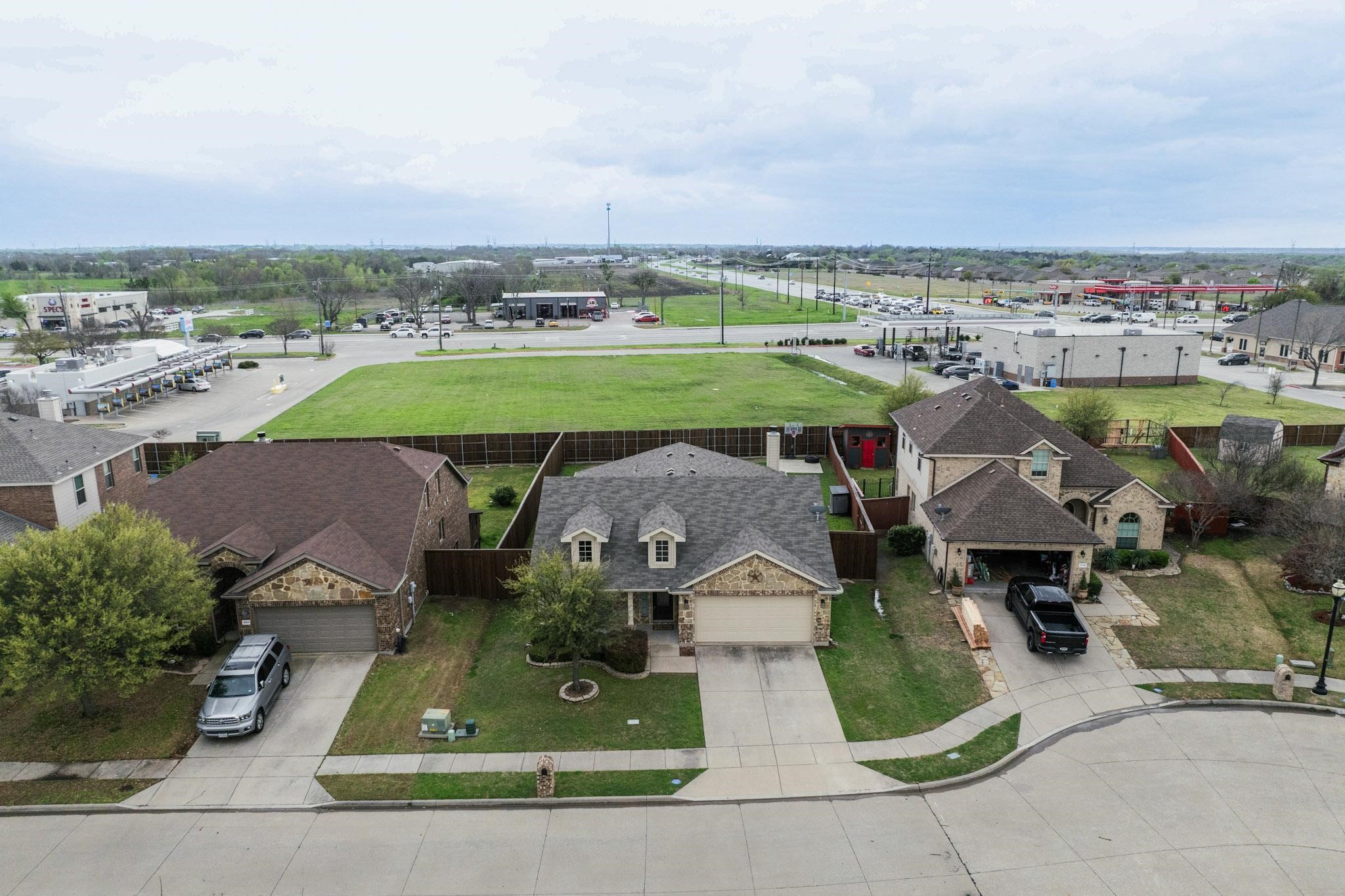 970 Austin Lane