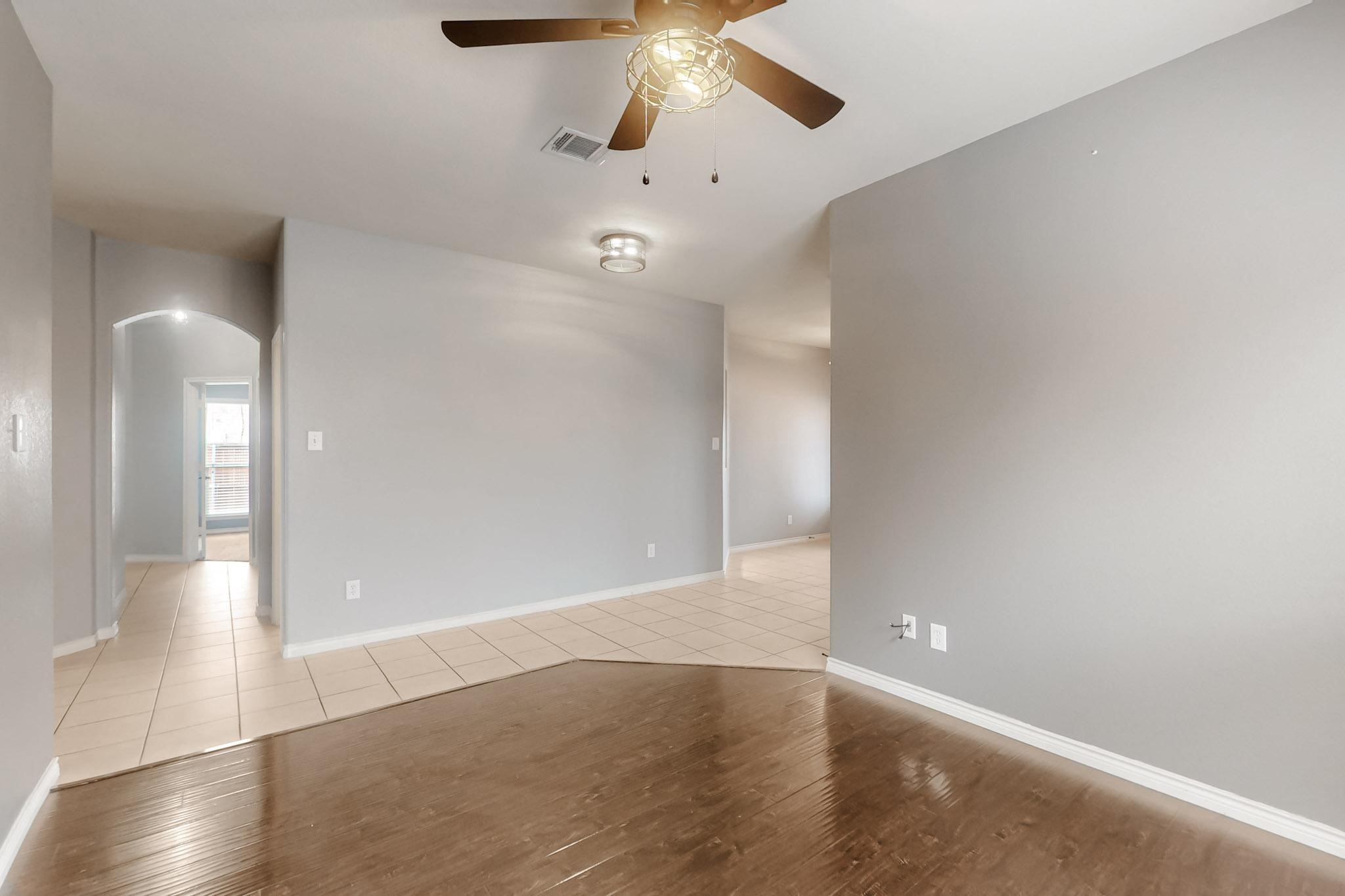 970 Austin Lane