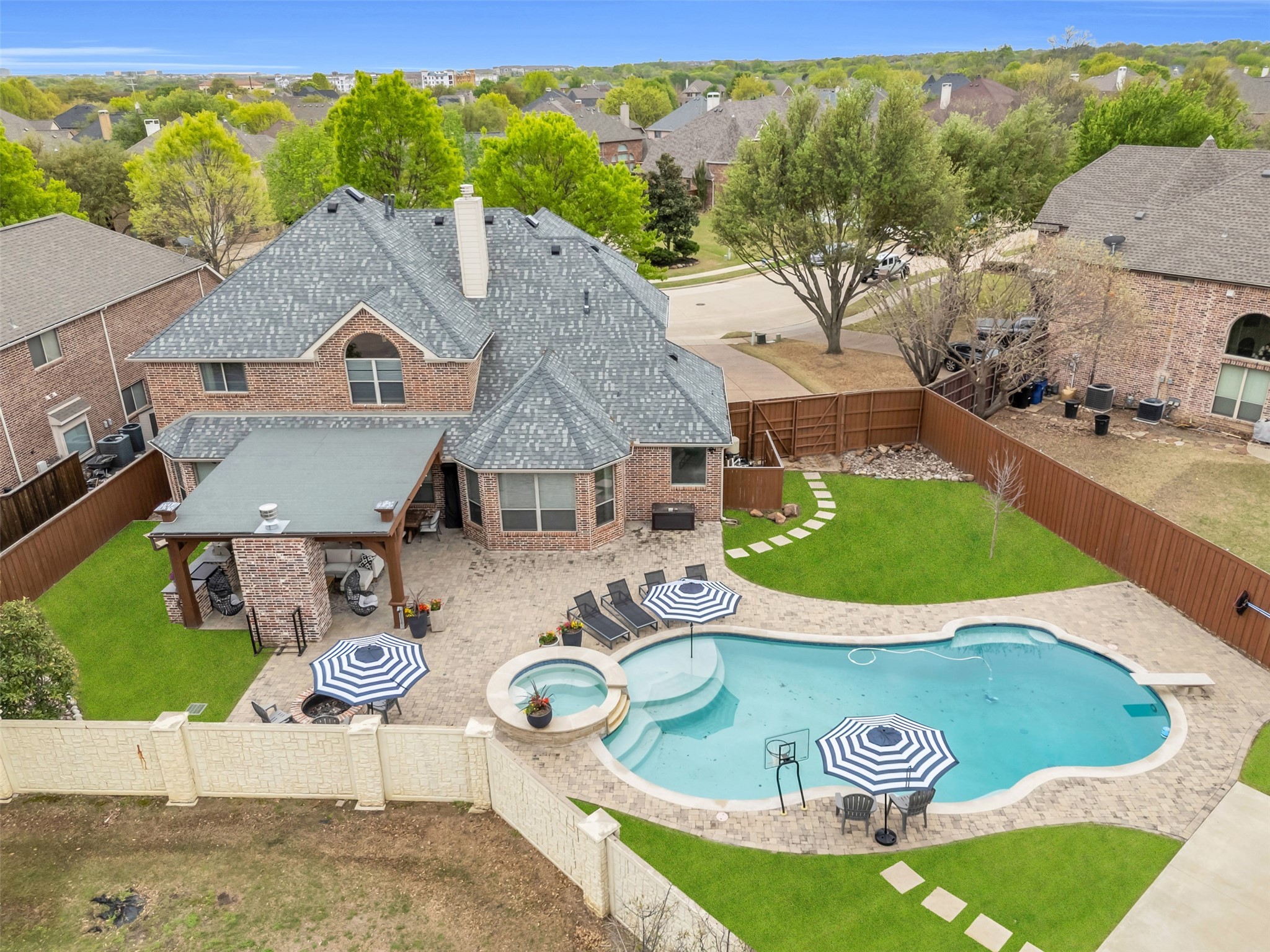 15932 CHRISTOPHER LN