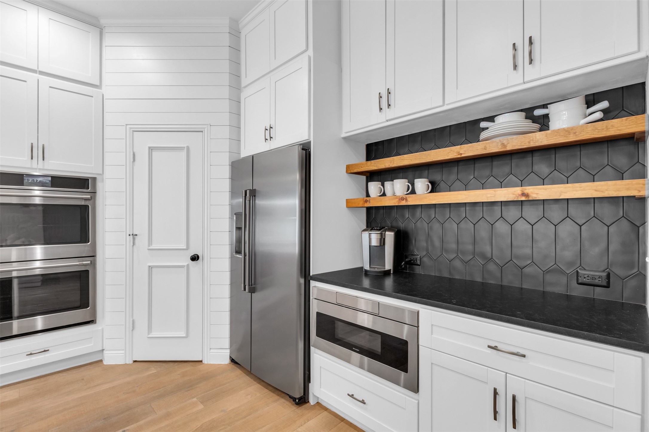 15932 CHRISTOPHER LN