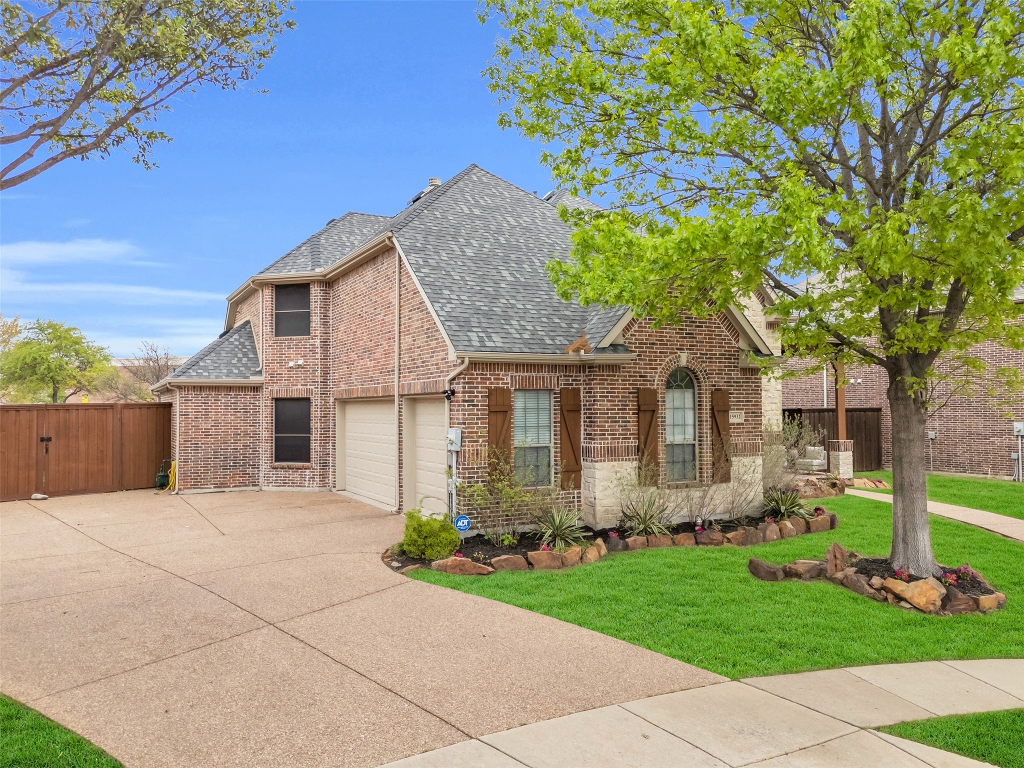 15932 CHRISTOPHER LN