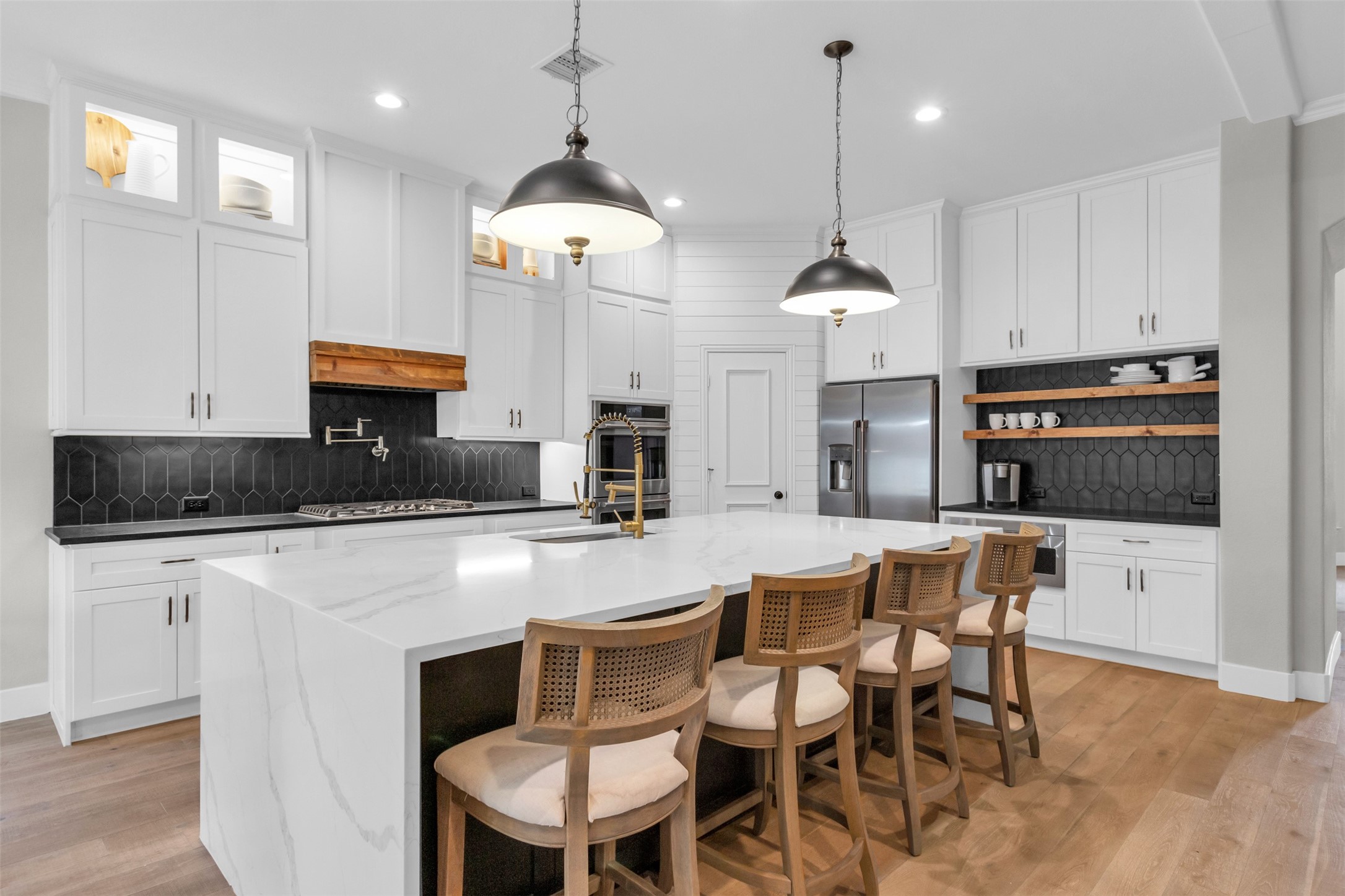 15932 CHRISTOPHER LN