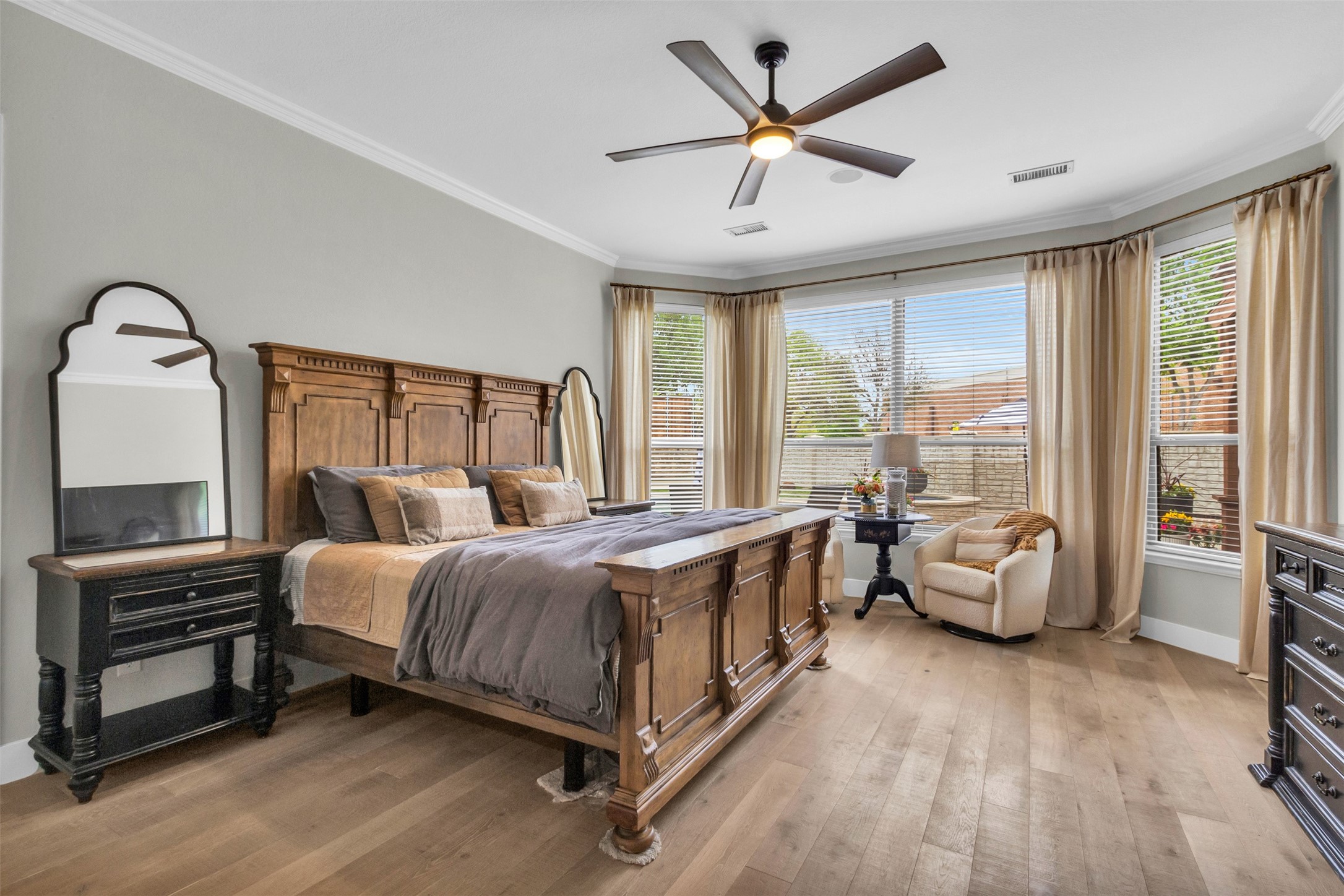 15932 CHRISTOPHER LN